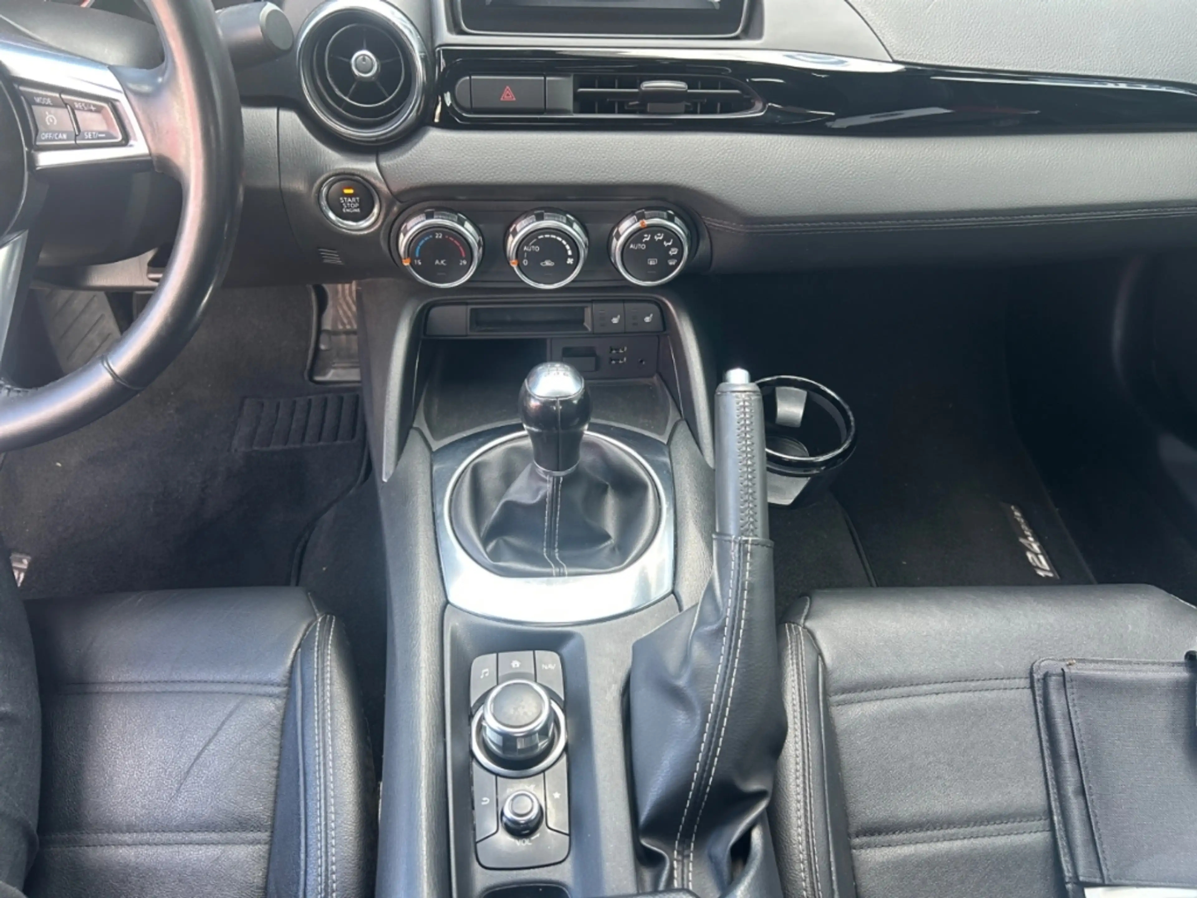 Fiat 124 Spider Lusso 1.4 MultiAir Turbo Navi Soundsystem Bose Kli — photo 11