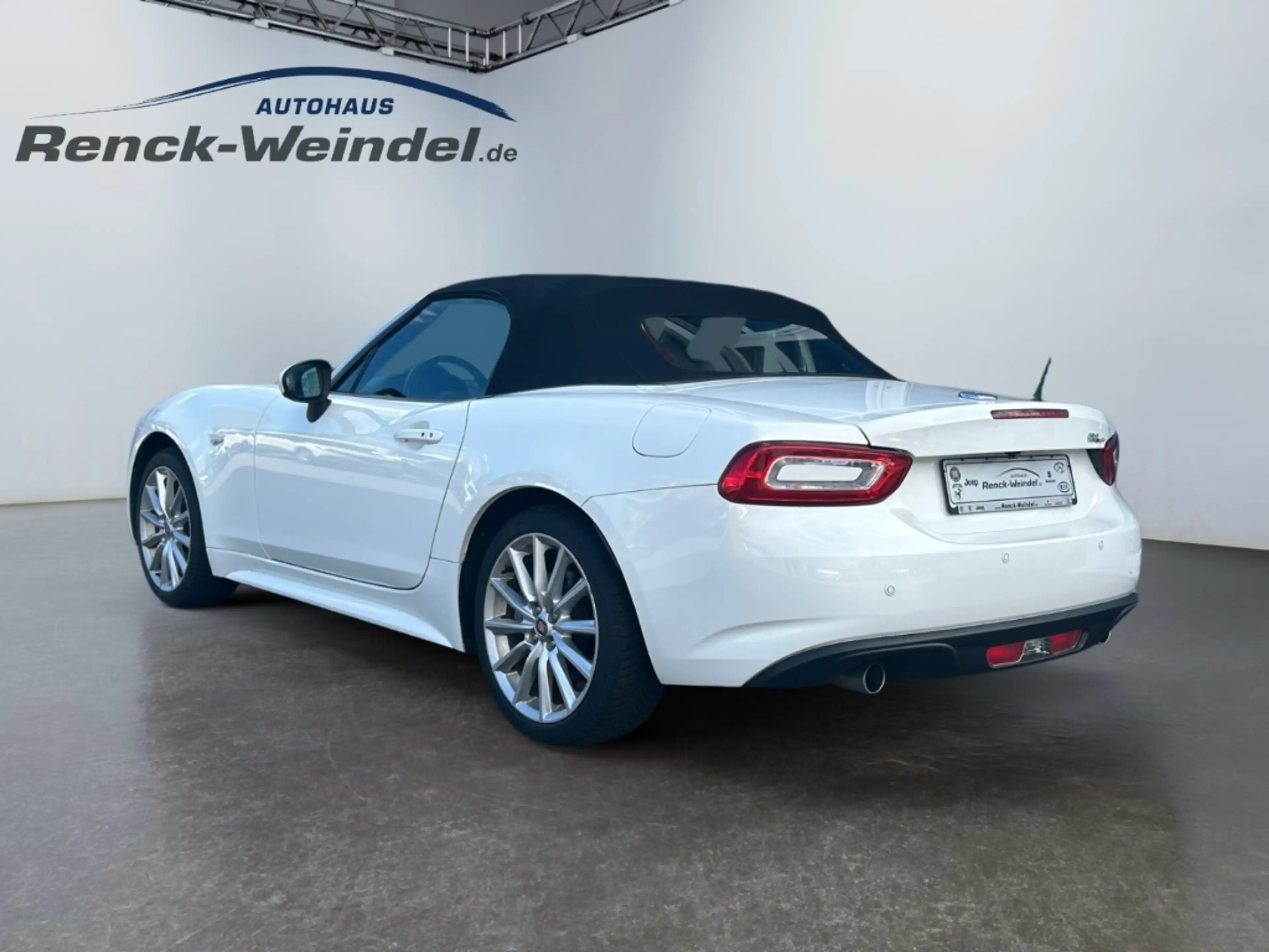 Fiat 124 Spider Lusso 1.4 MultiAir Turbo Navi Soundsystem Bose Kli — photo 3
