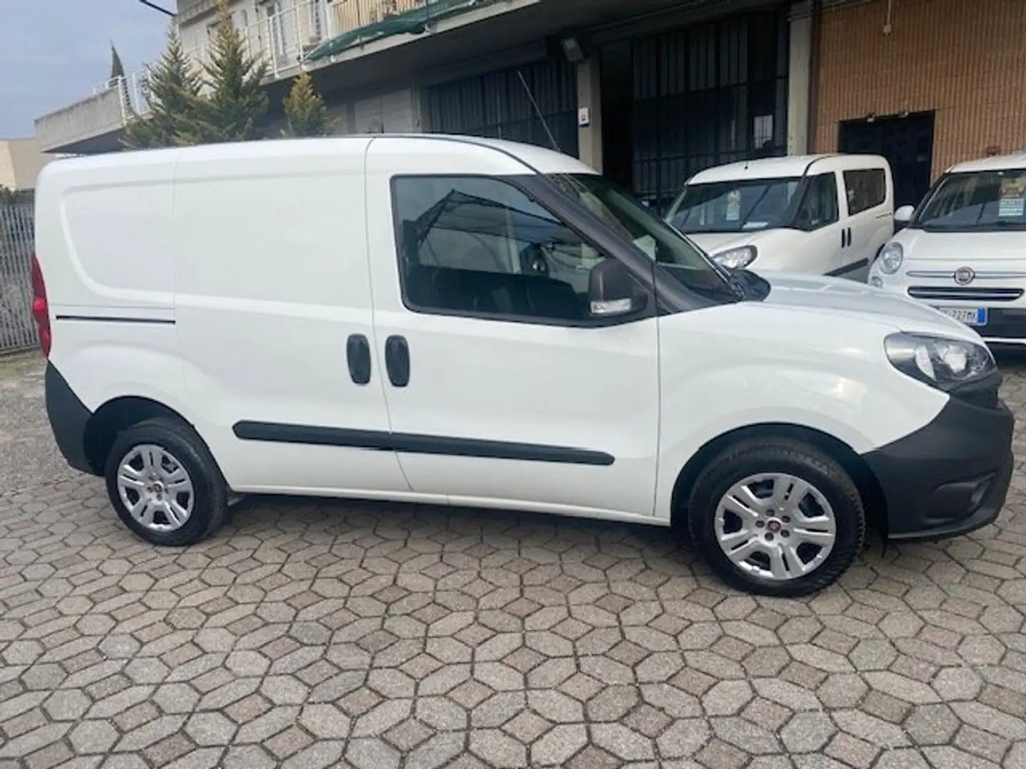 Fiat Doblo LOUNGE 1.3 MTJ 95 CV S&S Bianco - 1