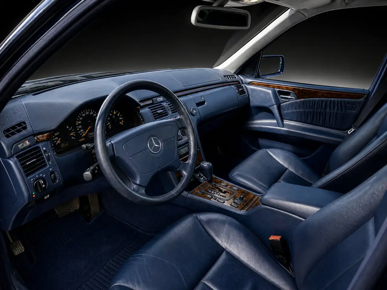 Mercedes-Benz E 240 E-Klasse Elegance/2xPDC/SHZ/LEDAR/KLIMA/AUTOMATIK, foto 7