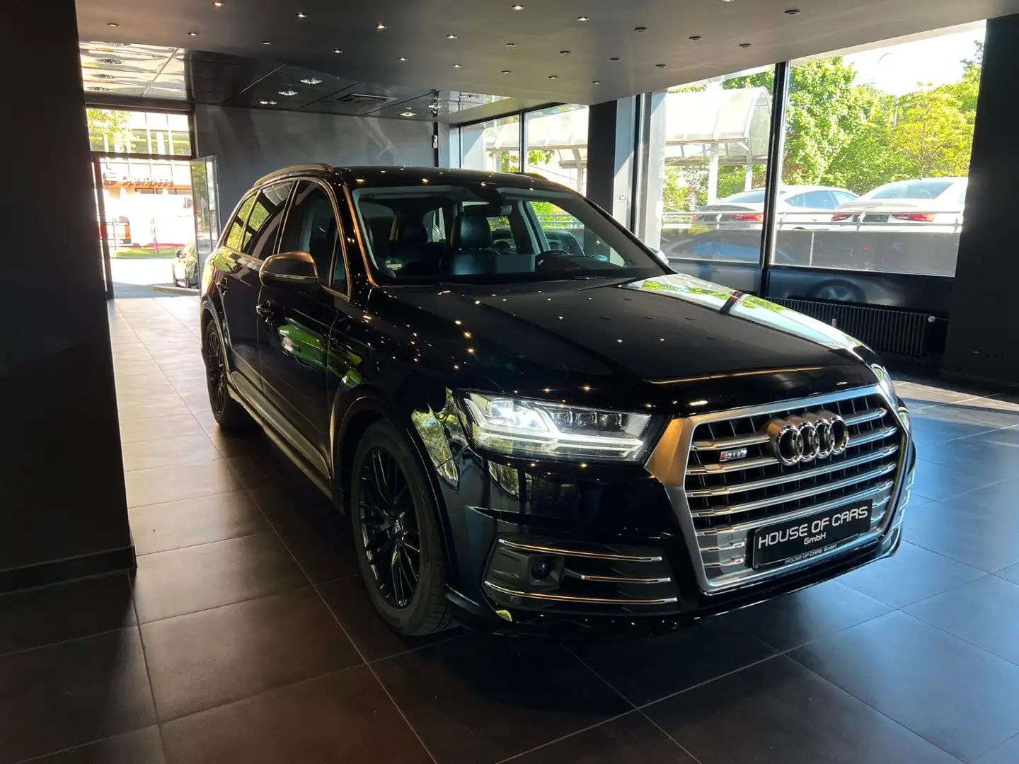 Audi SQ7 4.0 TDI quattro*AHK*Luftfederung*ACC*Lane Černá - 2