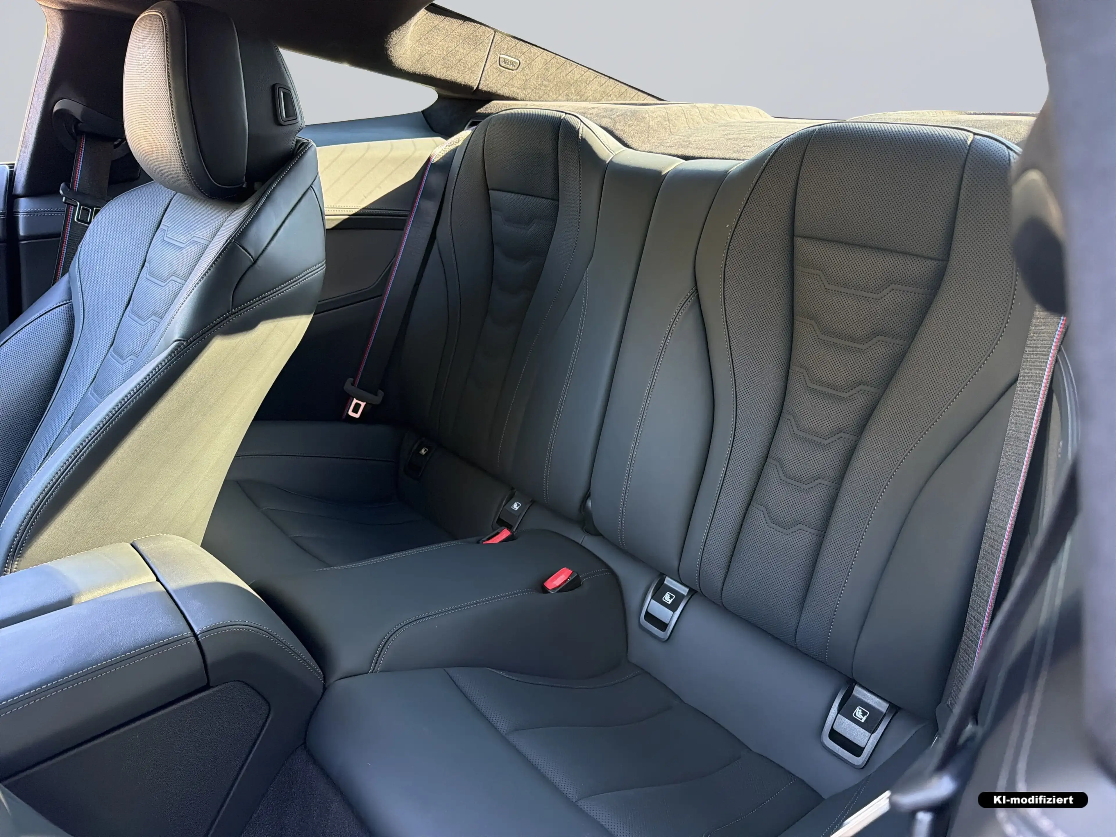 BMW 840 i xDrive Coupé — photo 9