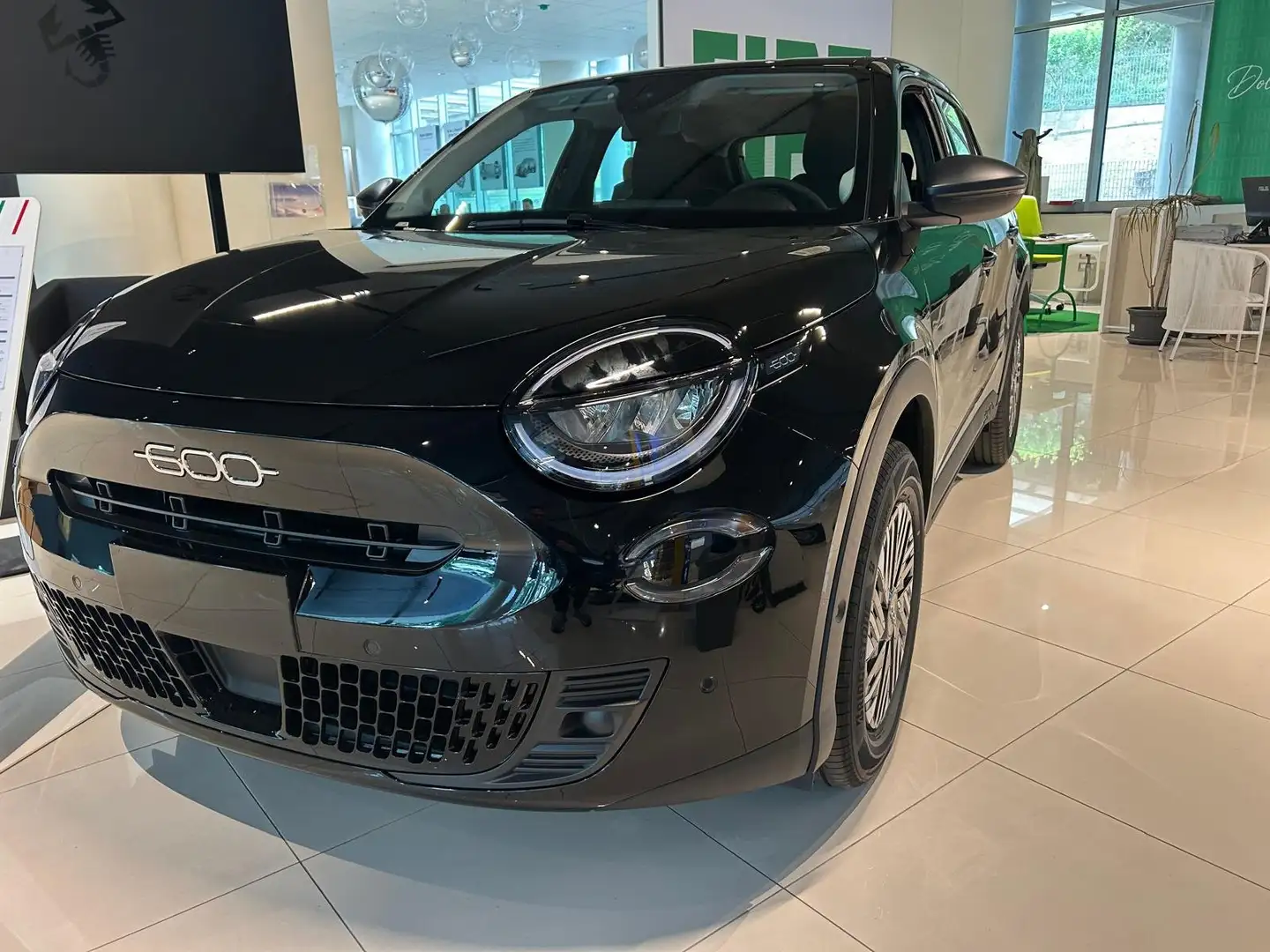 Fiat 600 1.2 hybrid 110cv auto DIVERSI COLORI KM0 Nero - 1