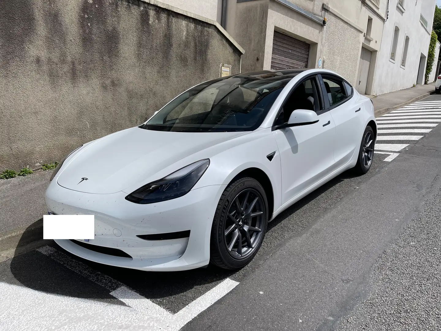 Tesla Model 3 Standard Range Plus RWD Blanc - 1