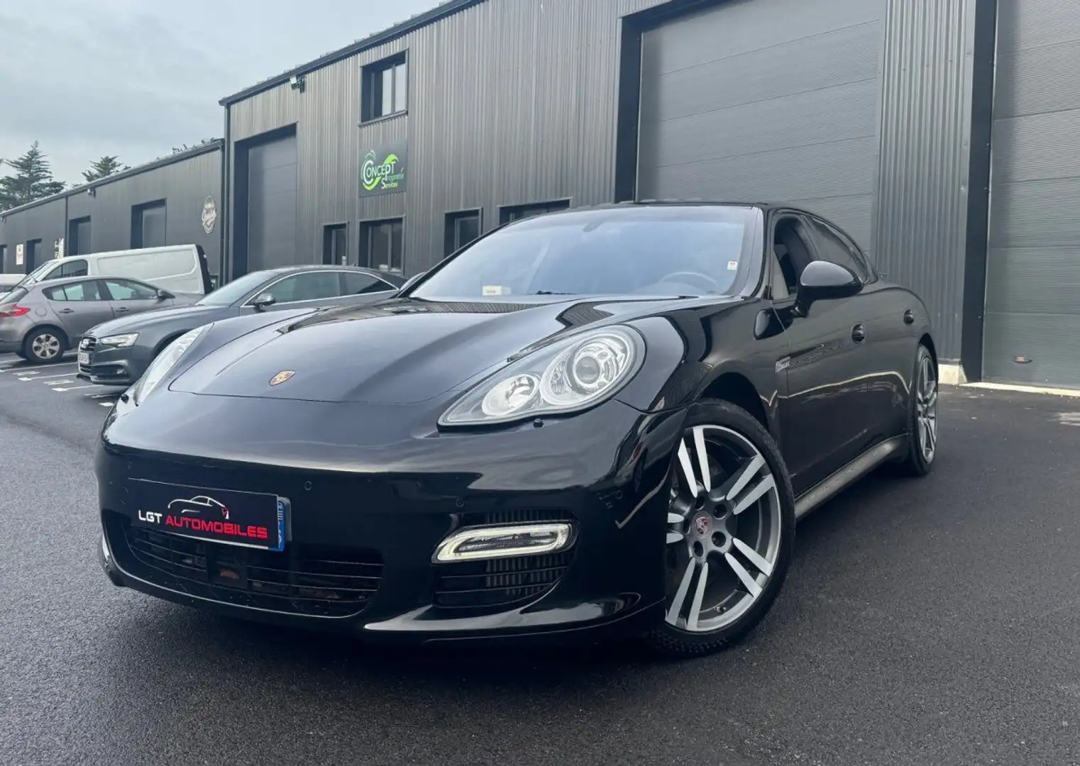 Porsche Panamera I (970) Turbo PDK Noir - 2