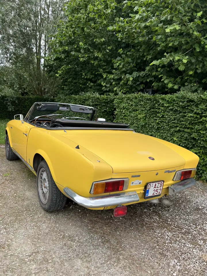 Fiat 124 Spider Sport Pininfarina, foto 2