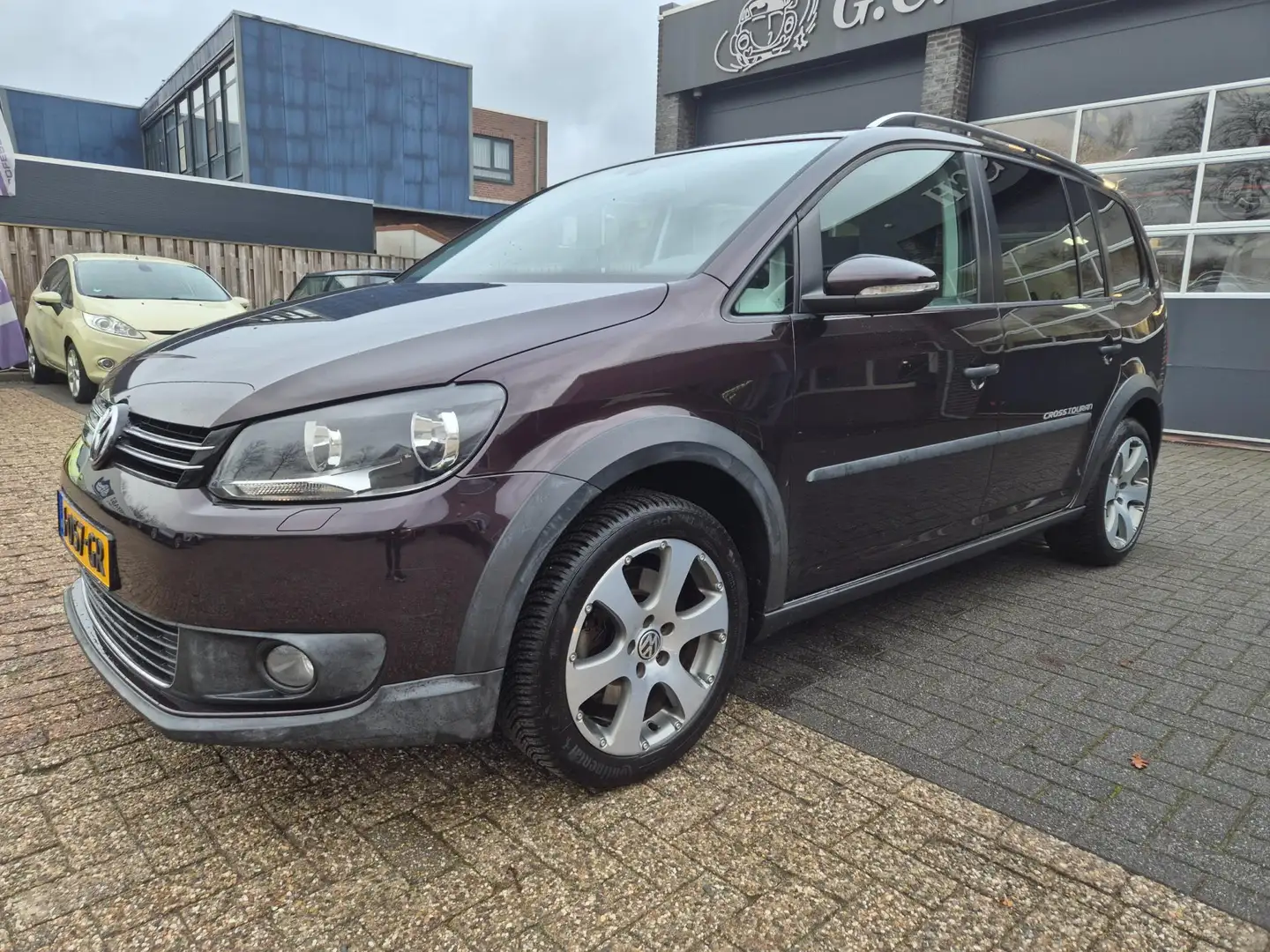 Volkswagen Cross Touran 1.4 TSI Burdeos - 2