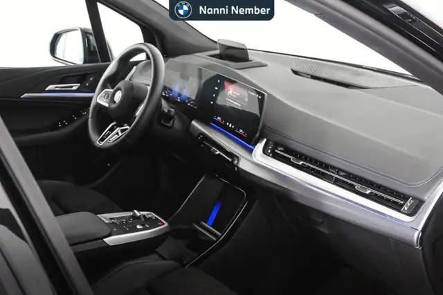 BMW 2 Series view 8