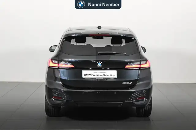 BMW 2 Series view 4