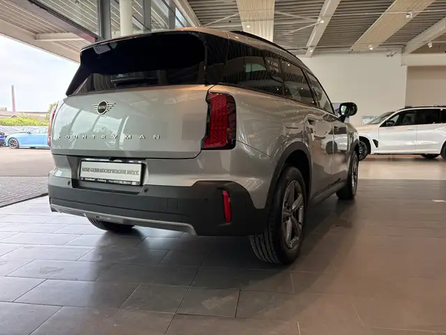Mini Countryman view 7