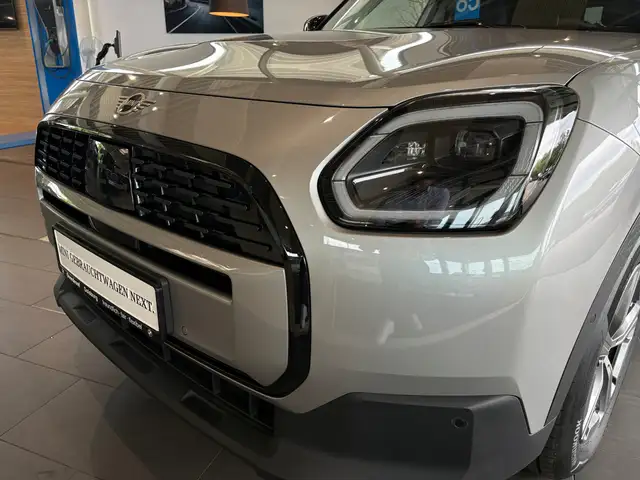 Mini Countryman view 10