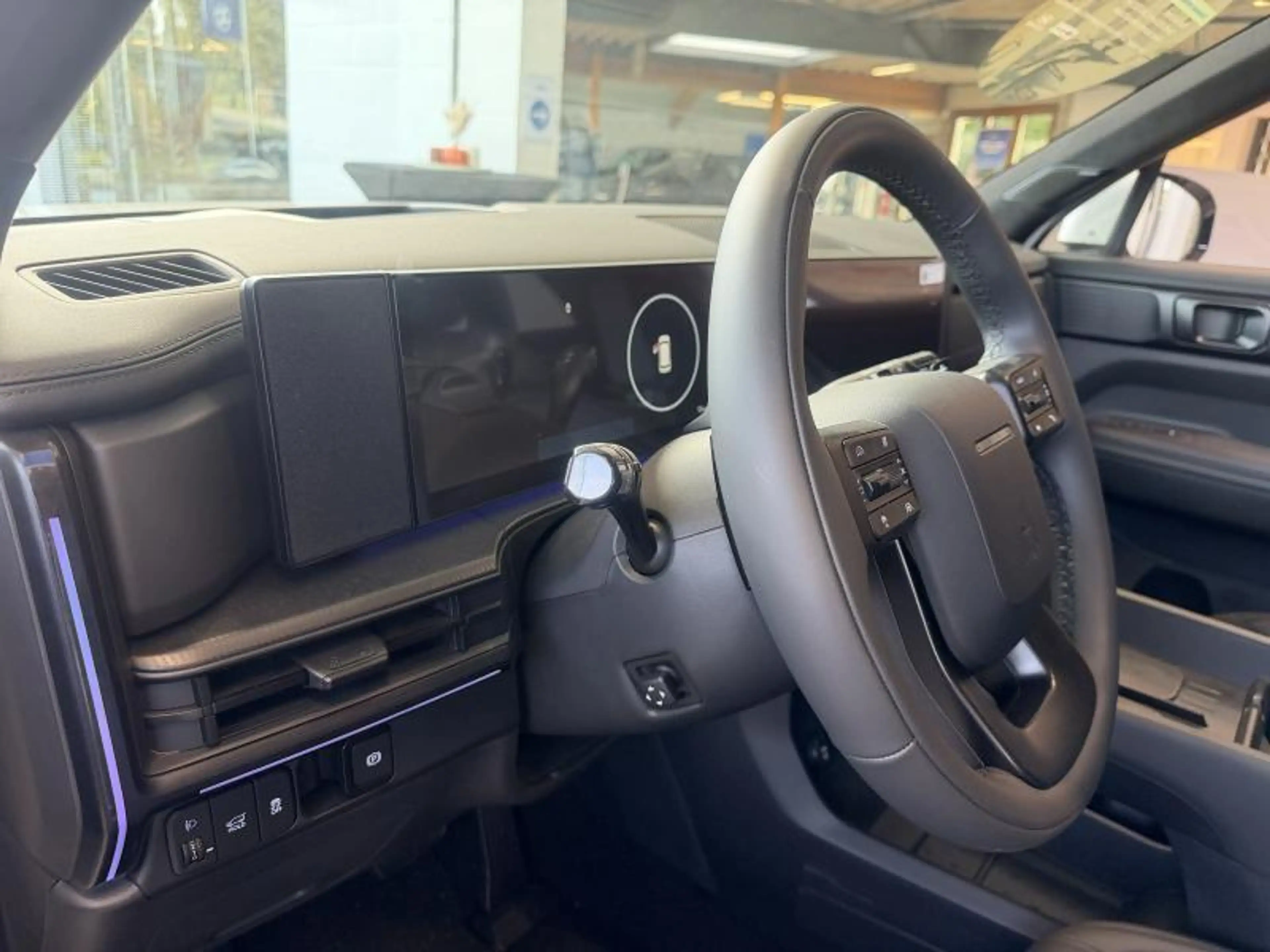 Hyundai SANTA FE HEV 1.6 T-GDi 6AT 5S - Calligraphy Dual Sunroof 215 — photo 13