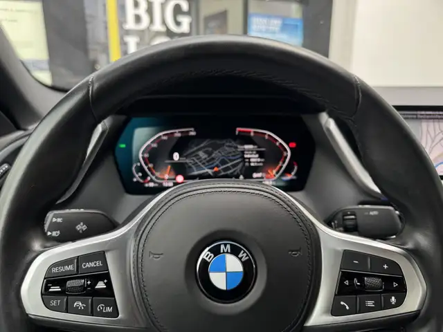BMW I view 12