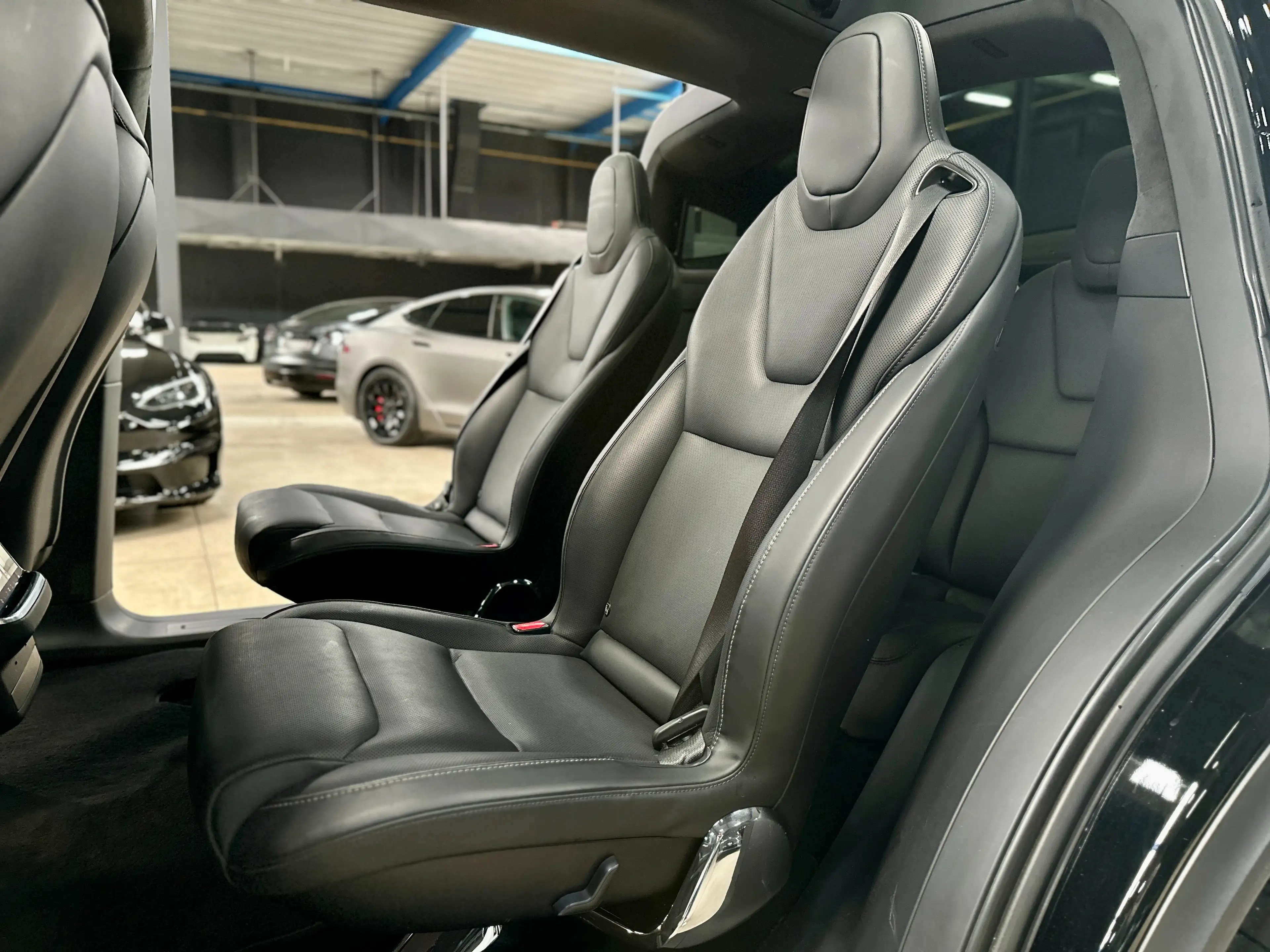 Tesla Model X PLAID - FULL SELF DRIVING ACTIVE - BLACK INTERIOR — photo 14