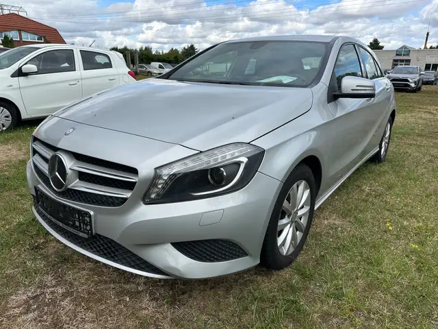Mercedes-Benz 180