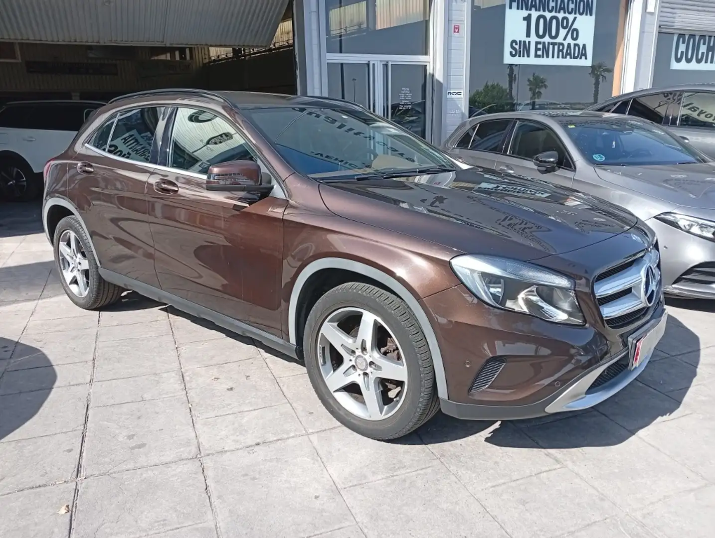 Mercedes-Benz GLA 200 200CDI Style 7G-DCT Marrón - 1