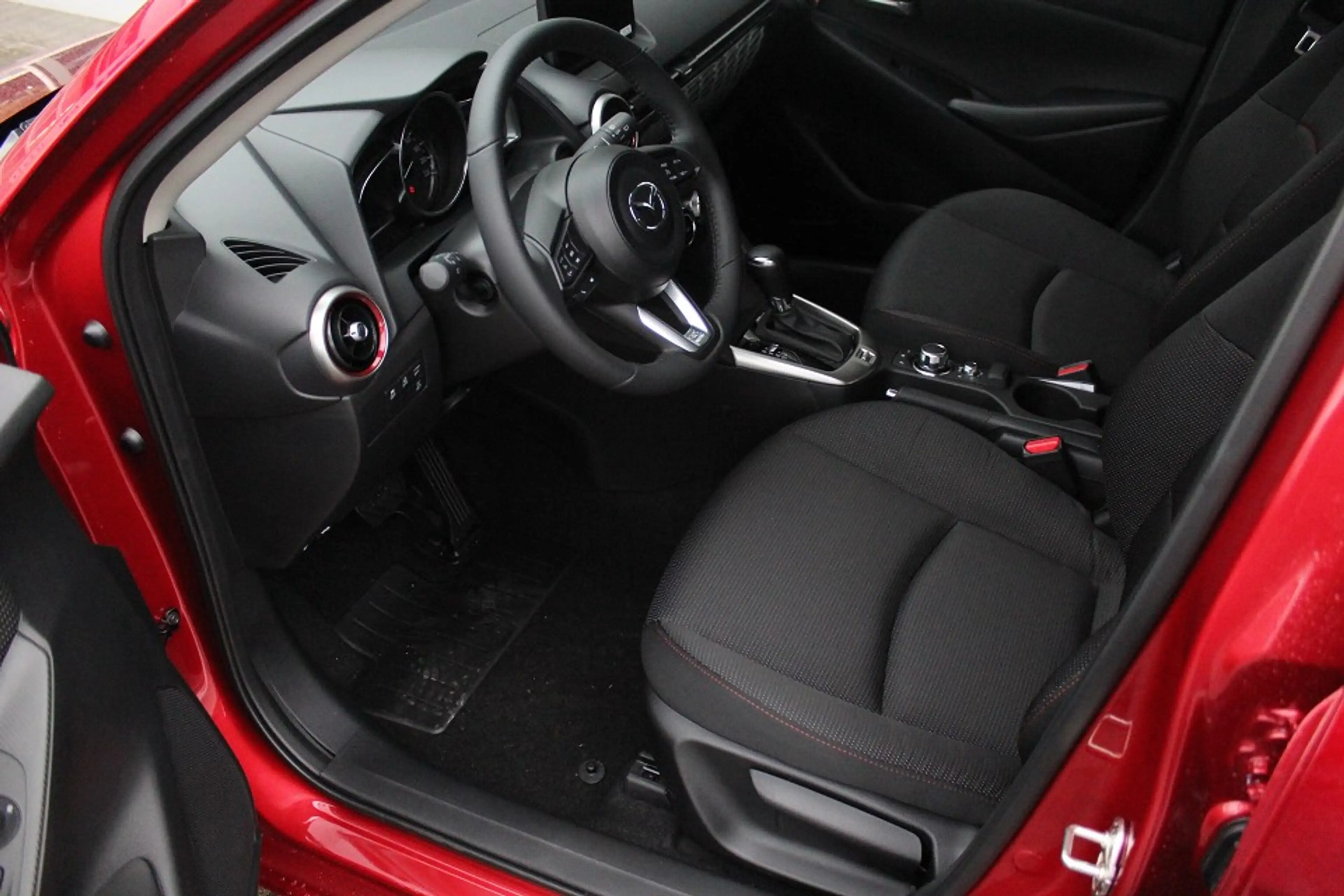 Mazda 2 G-90 AT Homura TOU-P2 LED ACAA EPH SHZ LHZ RFK — photo 11