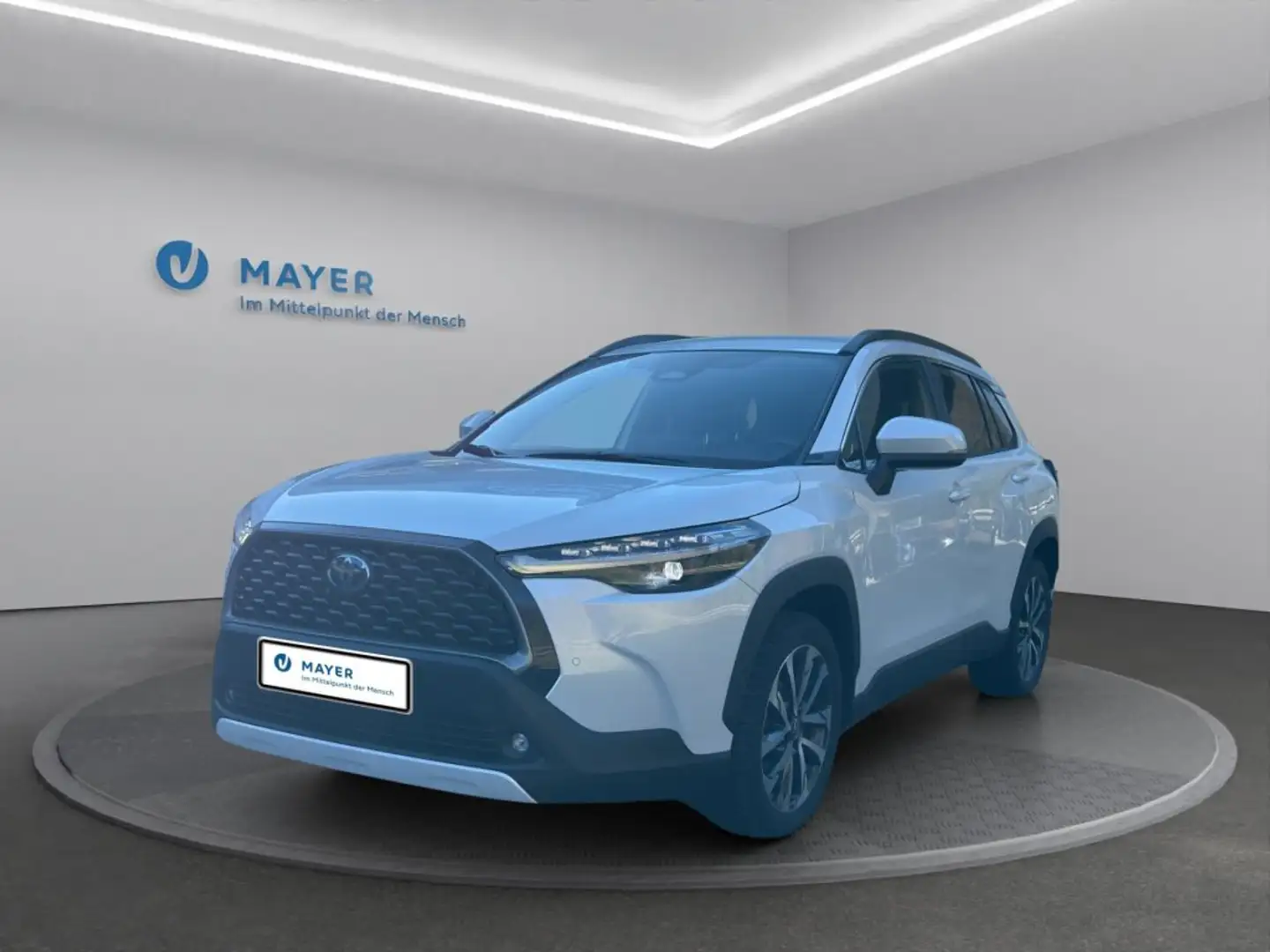 Toyota Corolla Cross 2,0 Hybrid Active Drive AWD Weiß - 1