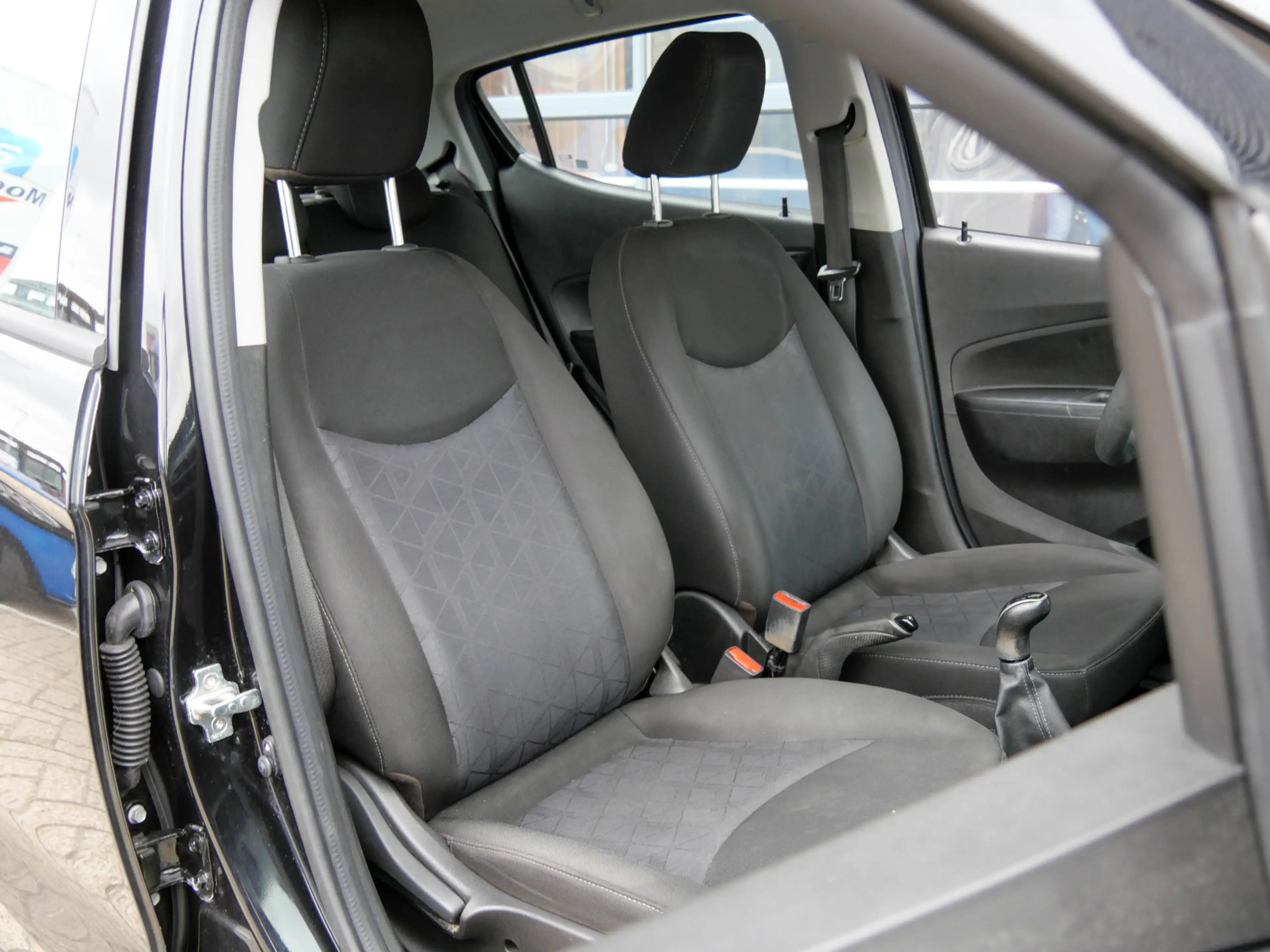 Opel Karl 1.0 ecoFLEX 120 Jaar Edition | AIRCO | CRUISE CONT — photo 4