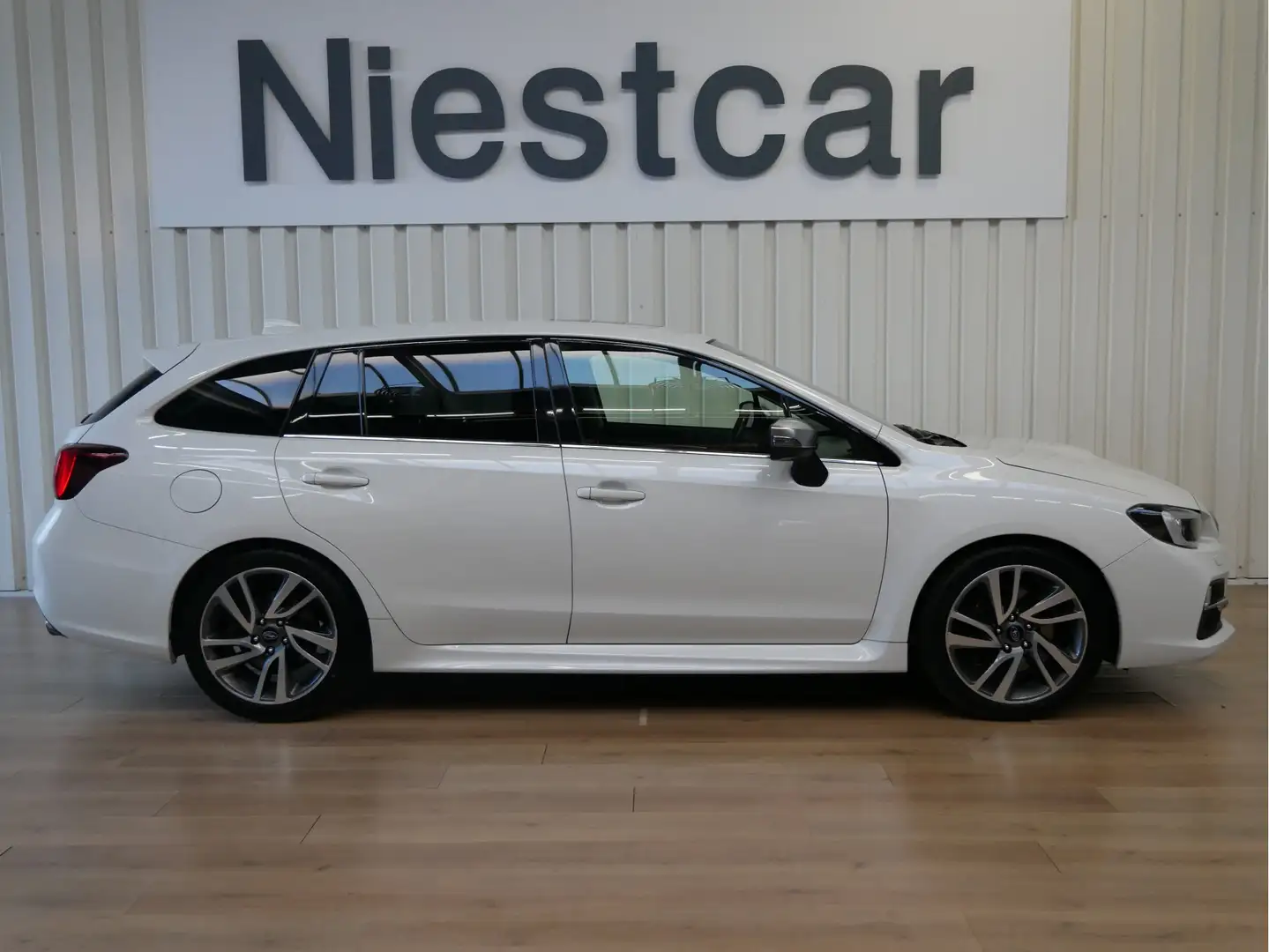 Subaru Levorg Premium met Eye-Sight en trekhaak Blanc - 2