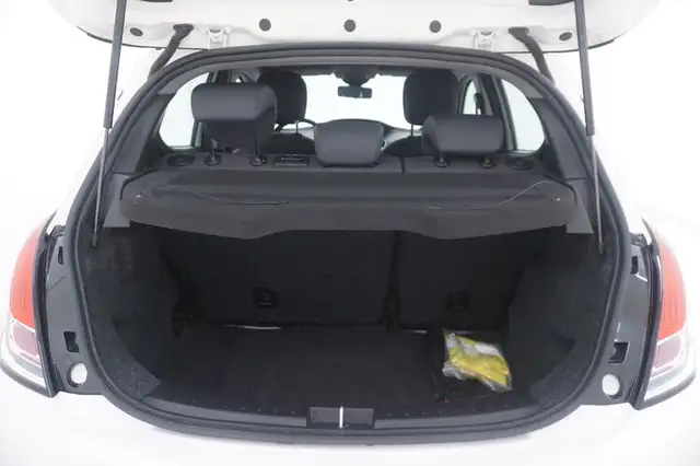 Lancia Ypsilon view 14
