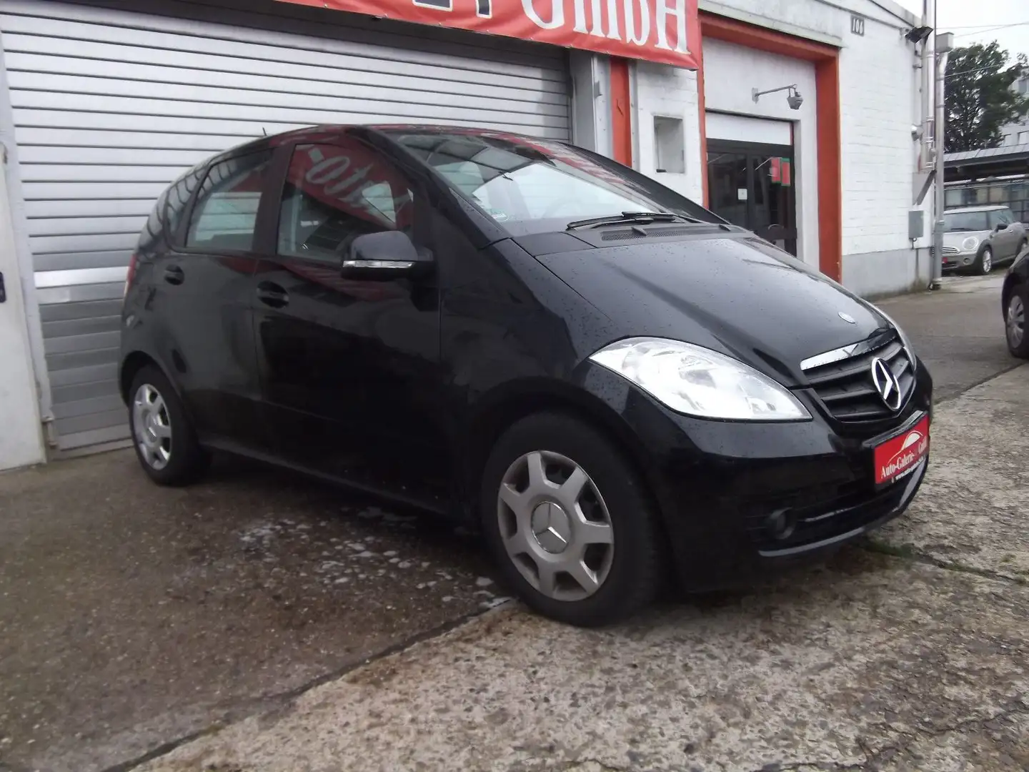 Mercedes-Benz A 180 Automatik Noir - 2