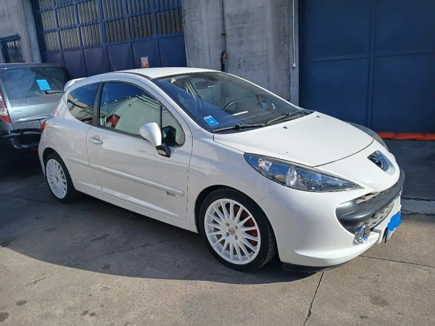 Peugeot 207 1.6 THP 175CV 3p. Le Mans Series Weiß - 1