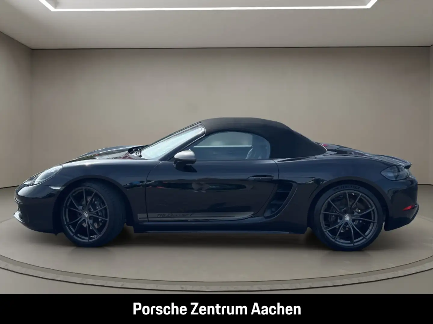 Porsche Boxster 718 T SportDesign 20-Zoll Carrera S Räder Černá - 2