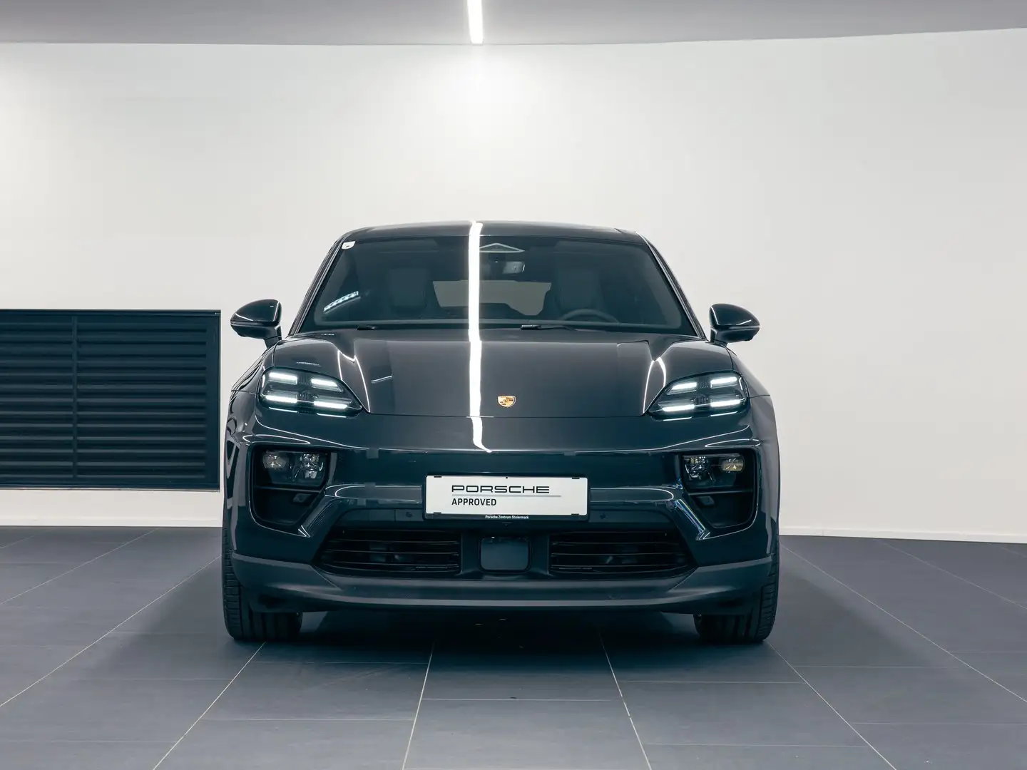 Porsche Macan 4 Grau - 2