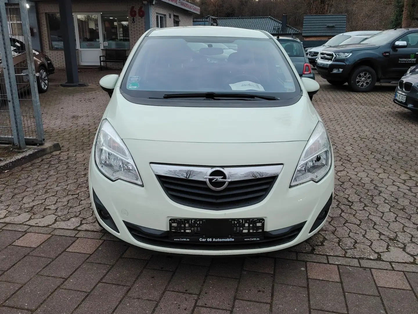 Opel Meriva B Active / Weiß - 2