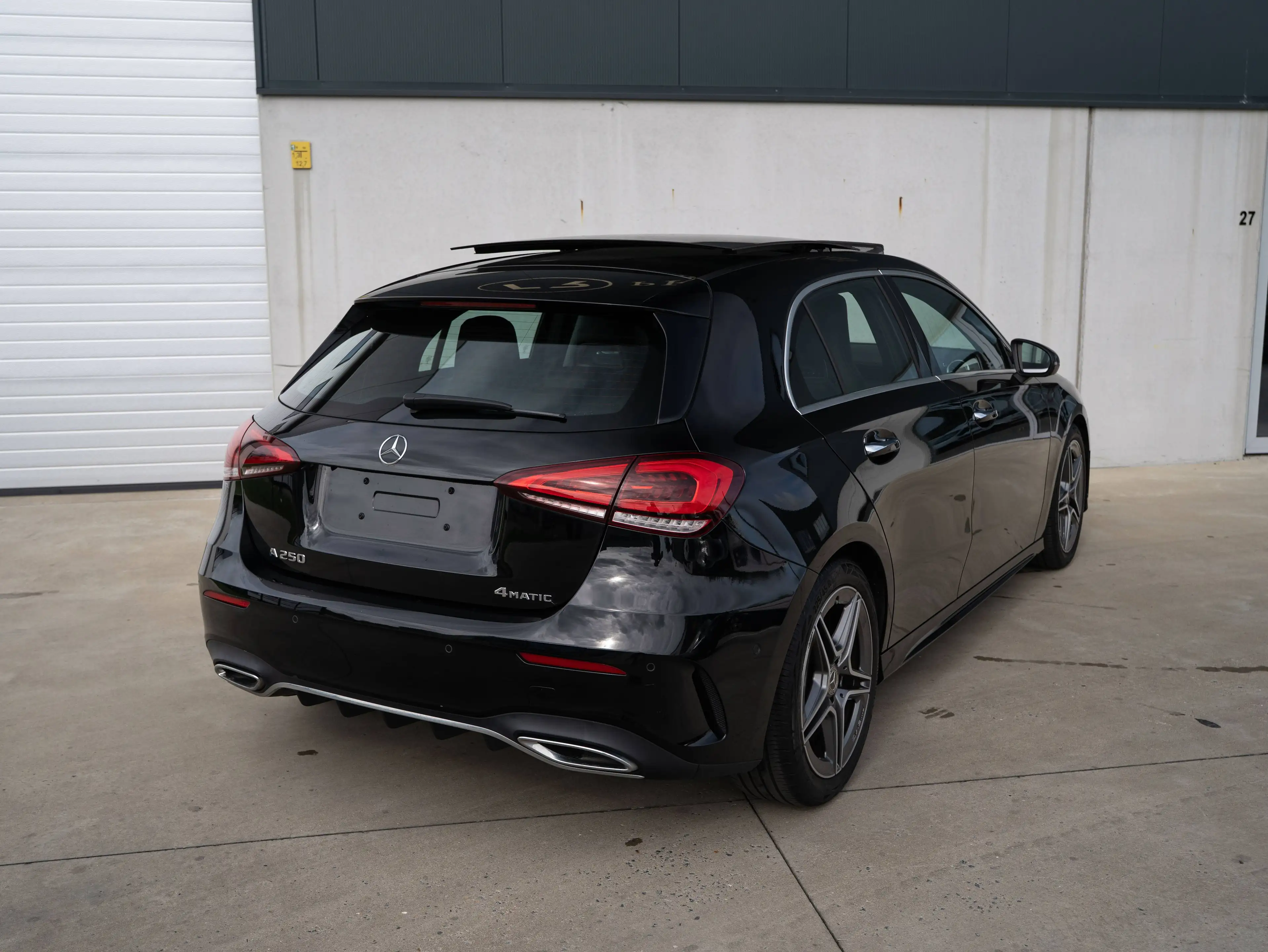 Mercedes-Benz A 250 4-Matic l AMG Line l Pano l Keyless l LED Dynamic l Sfeerverlichting — photo 11