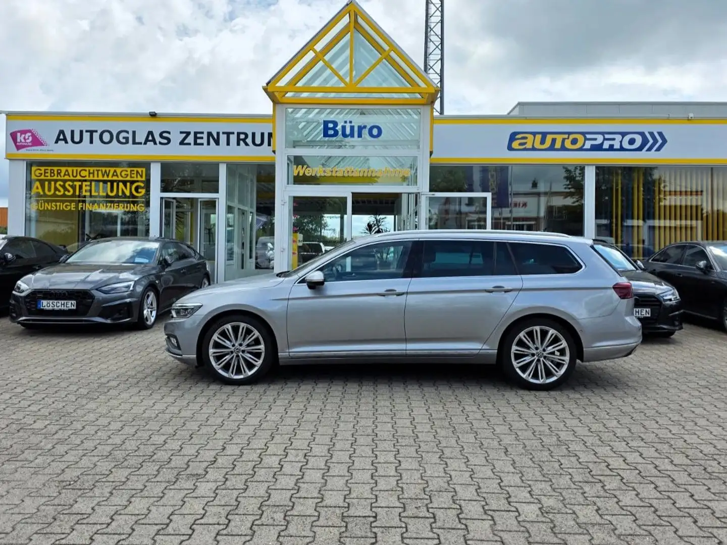 Volkswagen Passat Variant Elegance R-Line Harman/Kardon Silber - 1