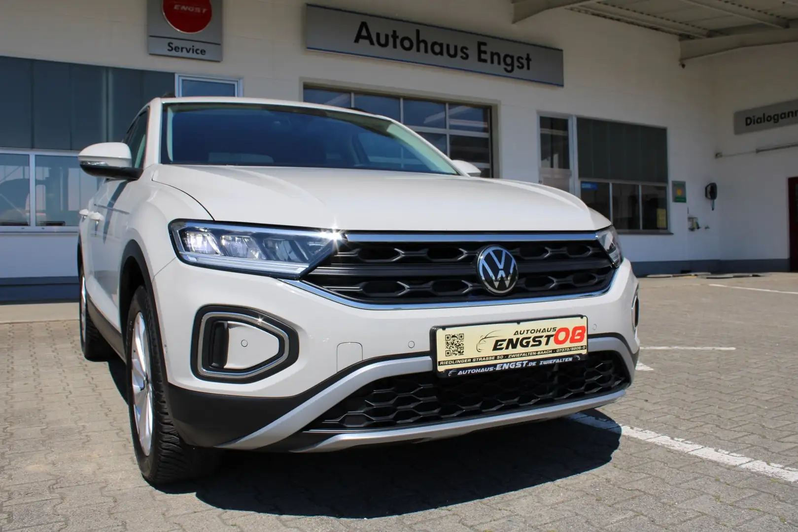 Volkswagen T-Roc Life 1.5 l TSI DSG AHK NAV LED Ladeboden Verkehrsz Gris - 2