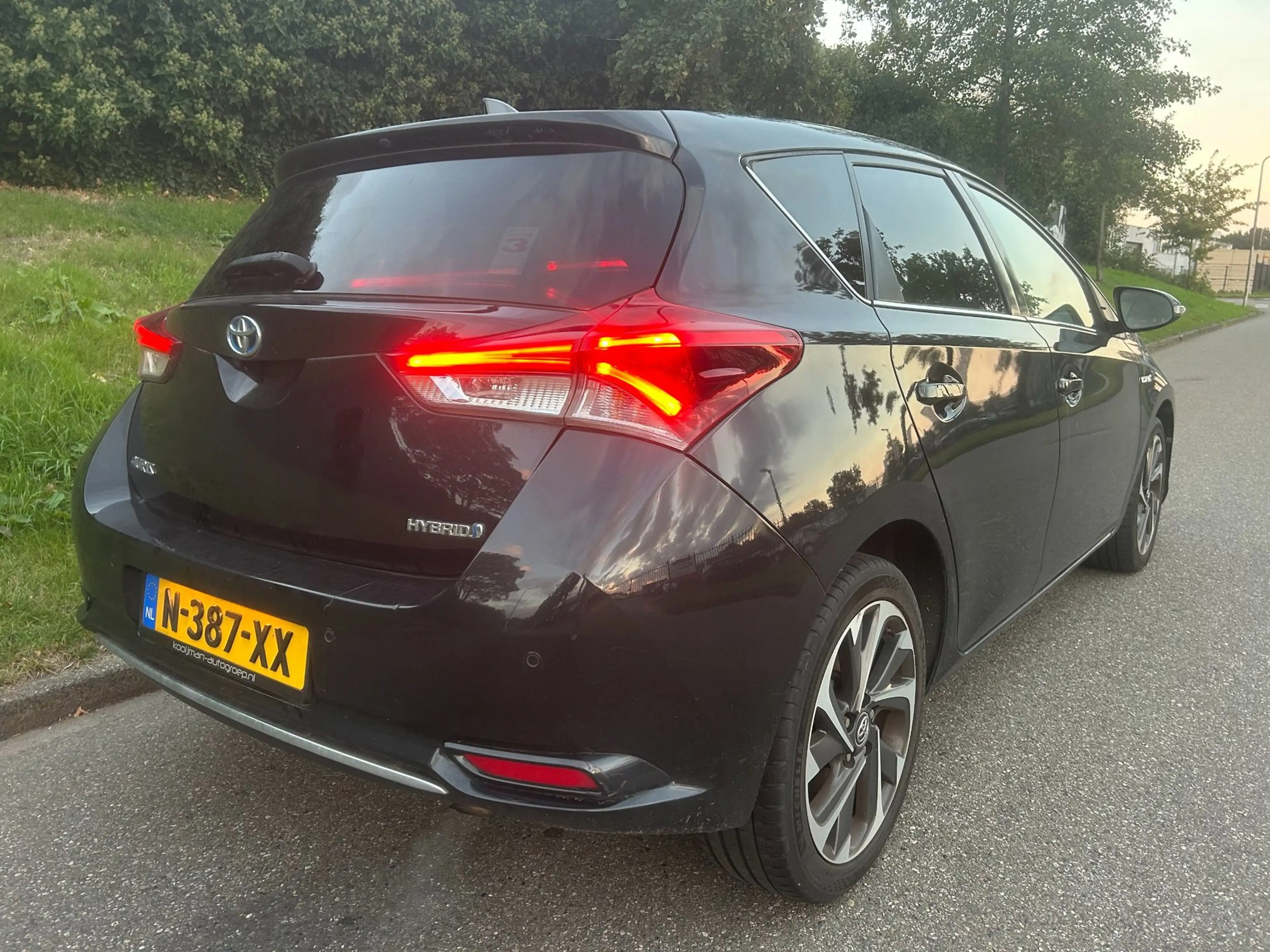 Toyota Auris 1.8 Hybrid Dynamic - Navi - Camera - 17 inch — photo 3