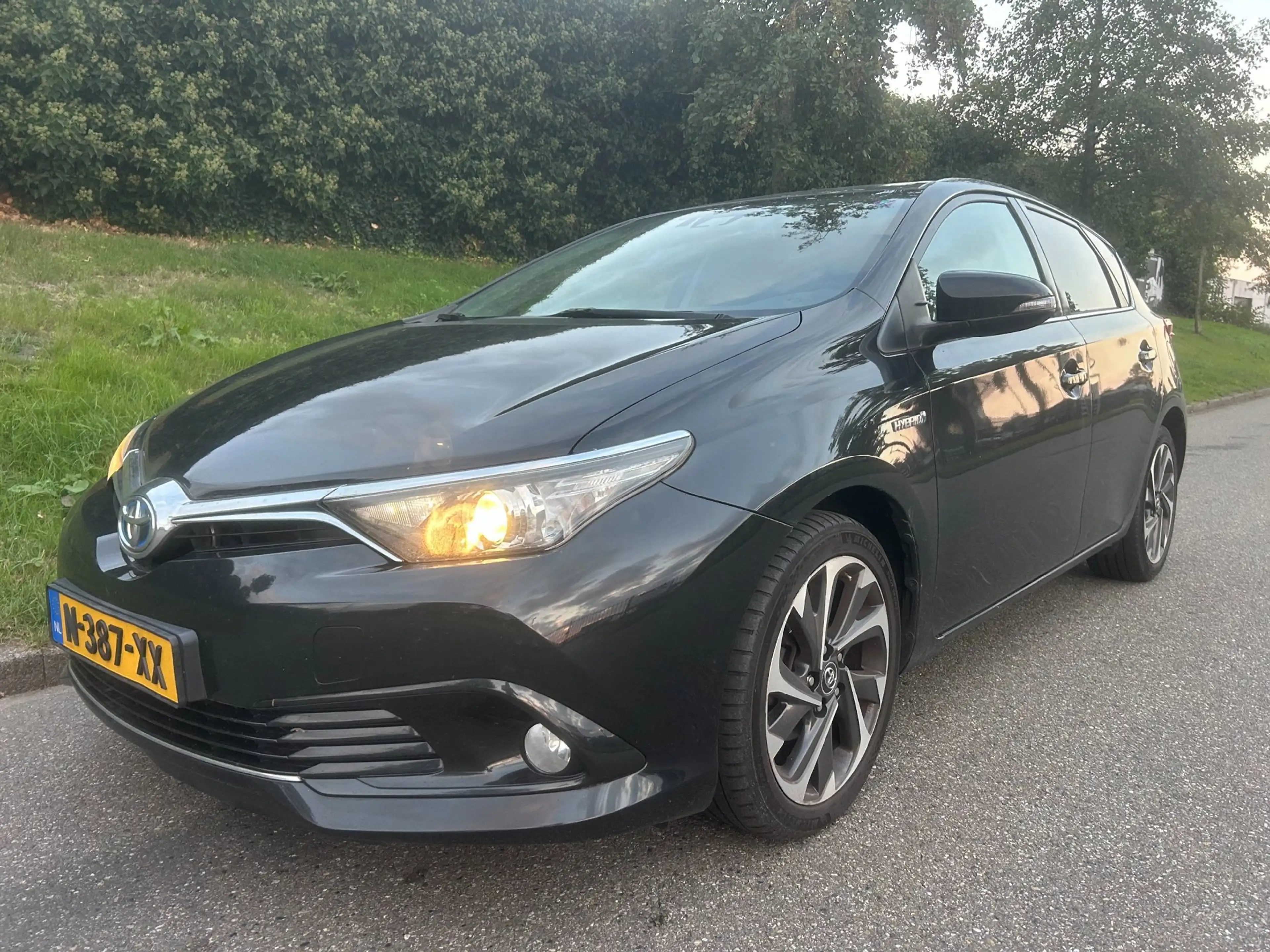Toyota Auris 1.8 Hybrid Dynamic - Navi - Camera - 17 inch — photo 4