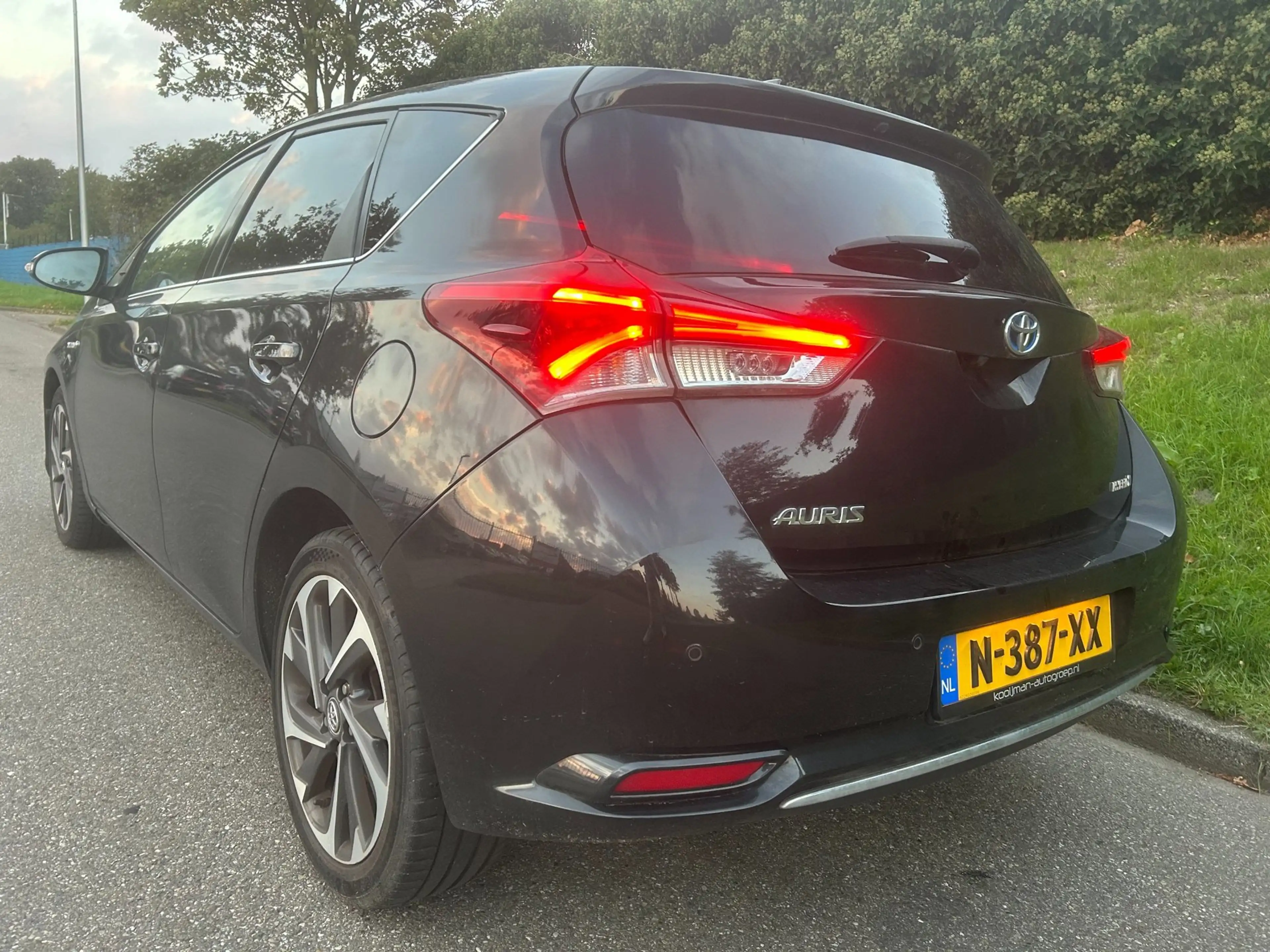 Toyota Auris 1.8 Hybrid Dynamic - Navi - Camera - 17 inch — photo 6