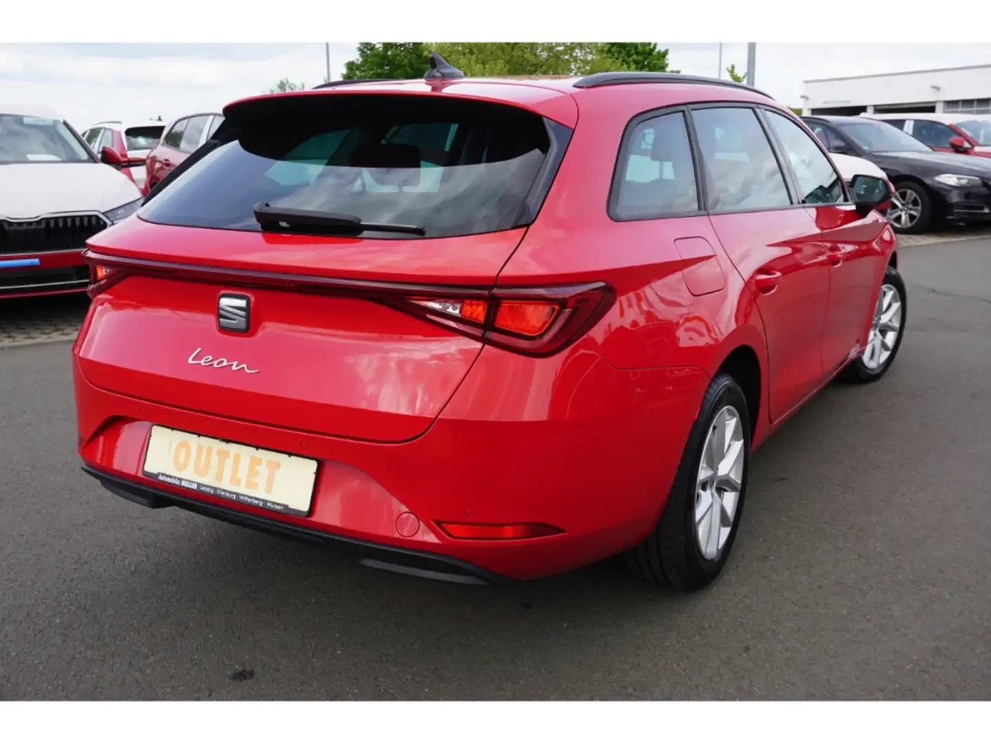 SEAT Leon ST eTSI-DSG-Klimaauto-LED-Sitzhz-Tempo-PDC-DAB-el. Rojo - 2