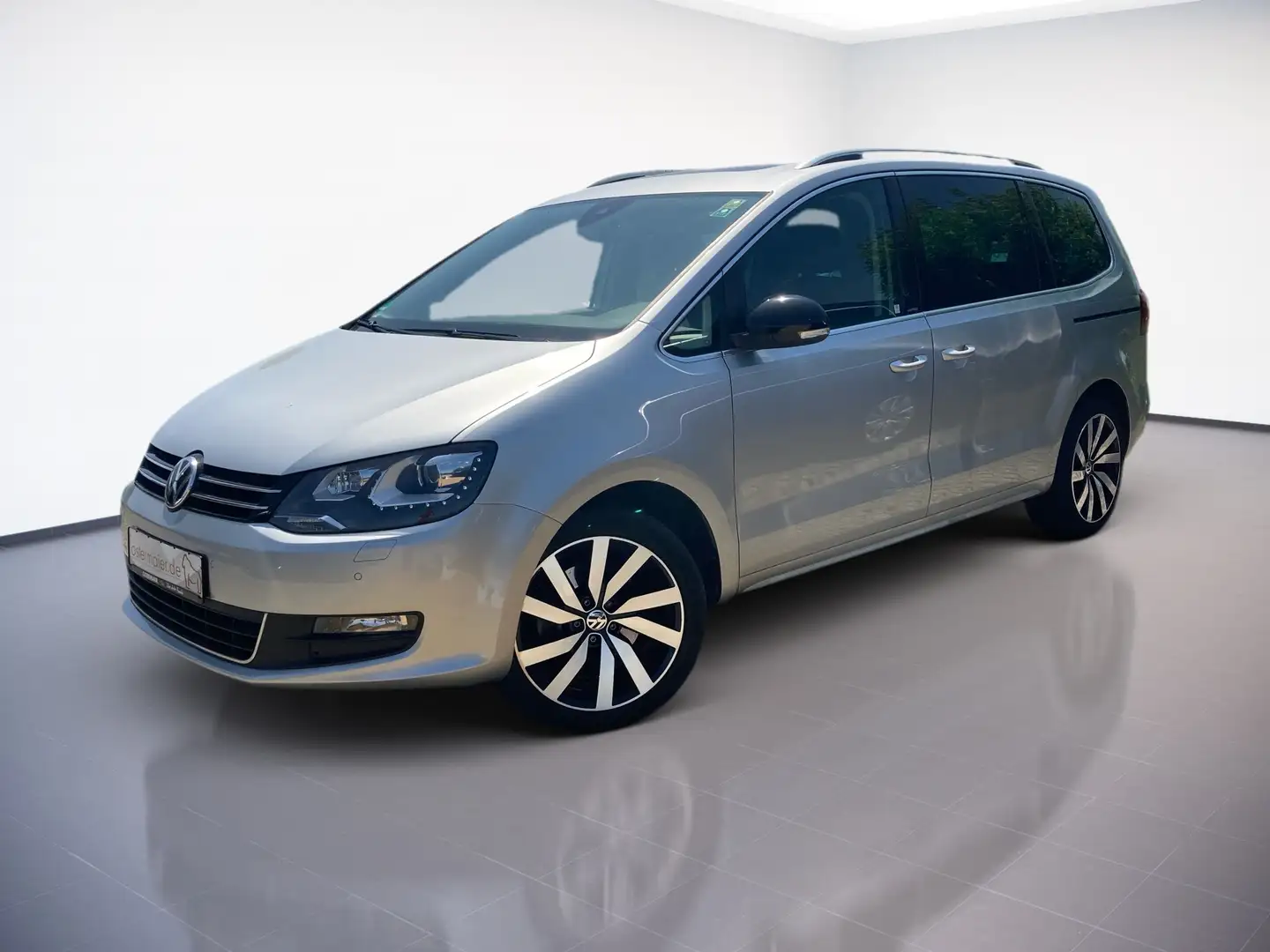 Volkswagen Sharan UNITED 1.4TSI 150PS DSG 7-SITZE.XENON.PANO.NAVI.SH Srebrny - 2