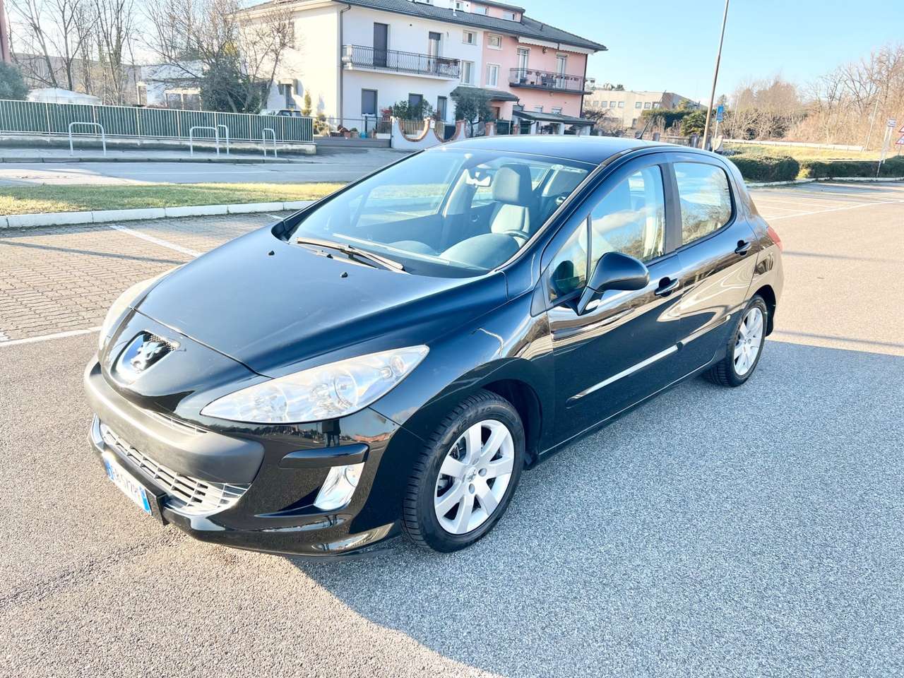 Peugeot 308 1.6 8V HDi 112CV 5p. Automatik*Cruise*Cerchi