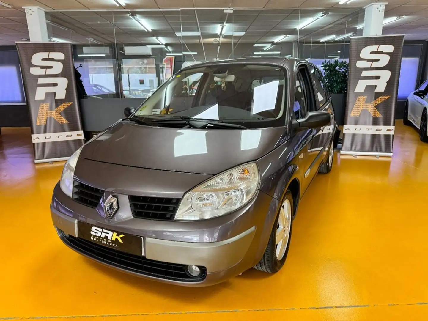 Renault Scenic Confort Dynamique 1.5dCi105 EU4 Gris - 1