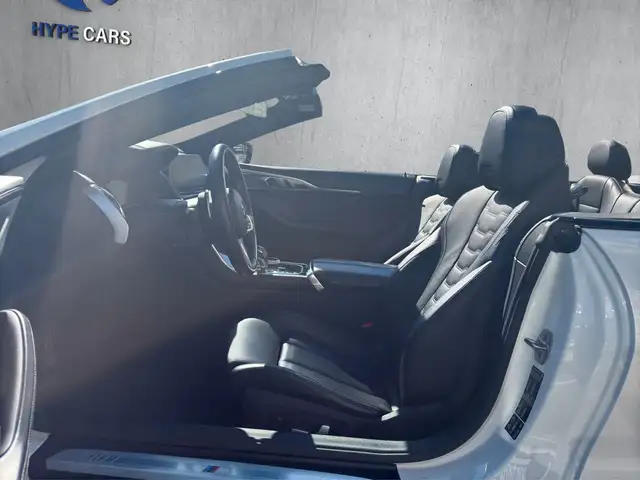 BMW 8 Series view 11
