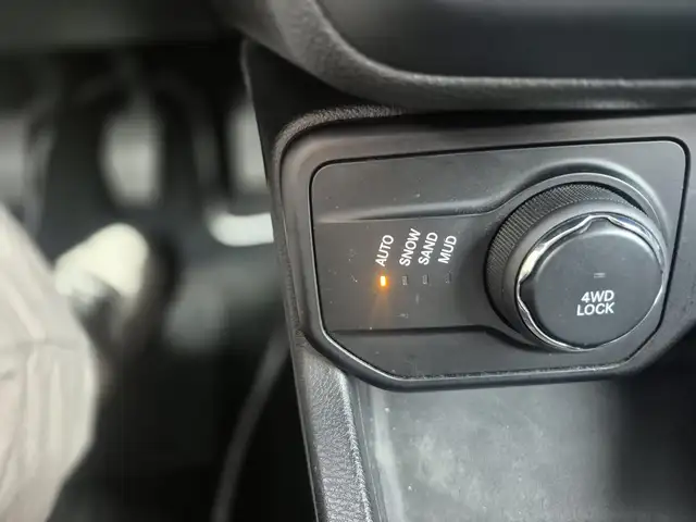 Jeep Renegade view 17