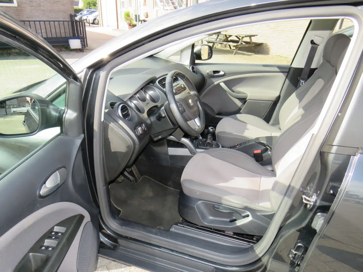 SEAT Altea XL 1.4 TSI 125Pk Style * Trekhaak * Automatische Airc Grijs - 2