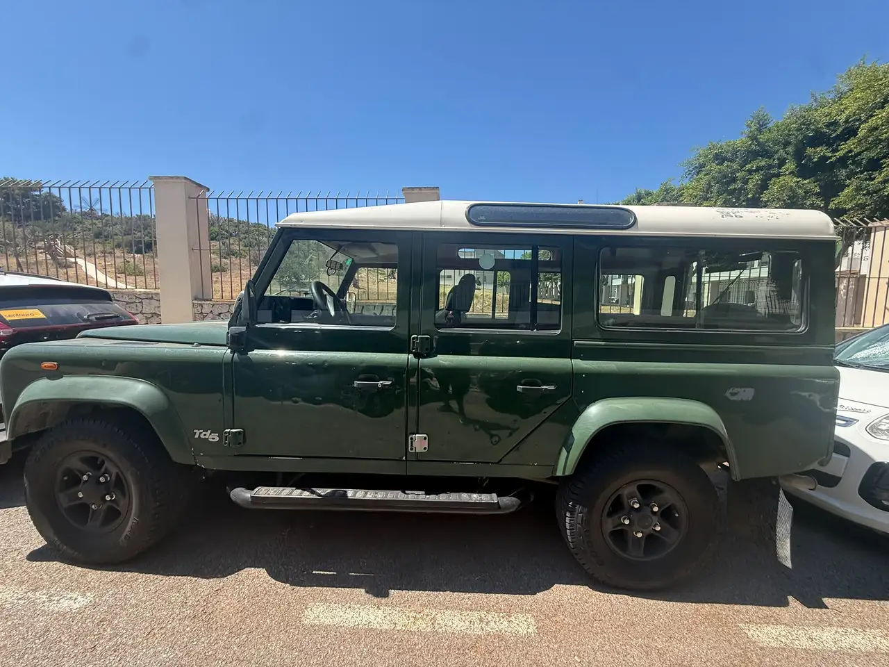 Land Rover Defender 110 TDI SW, foto 1
