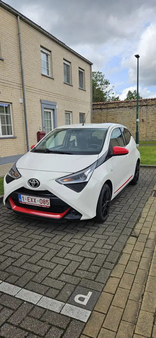 Toyota Aygo x-play - 2