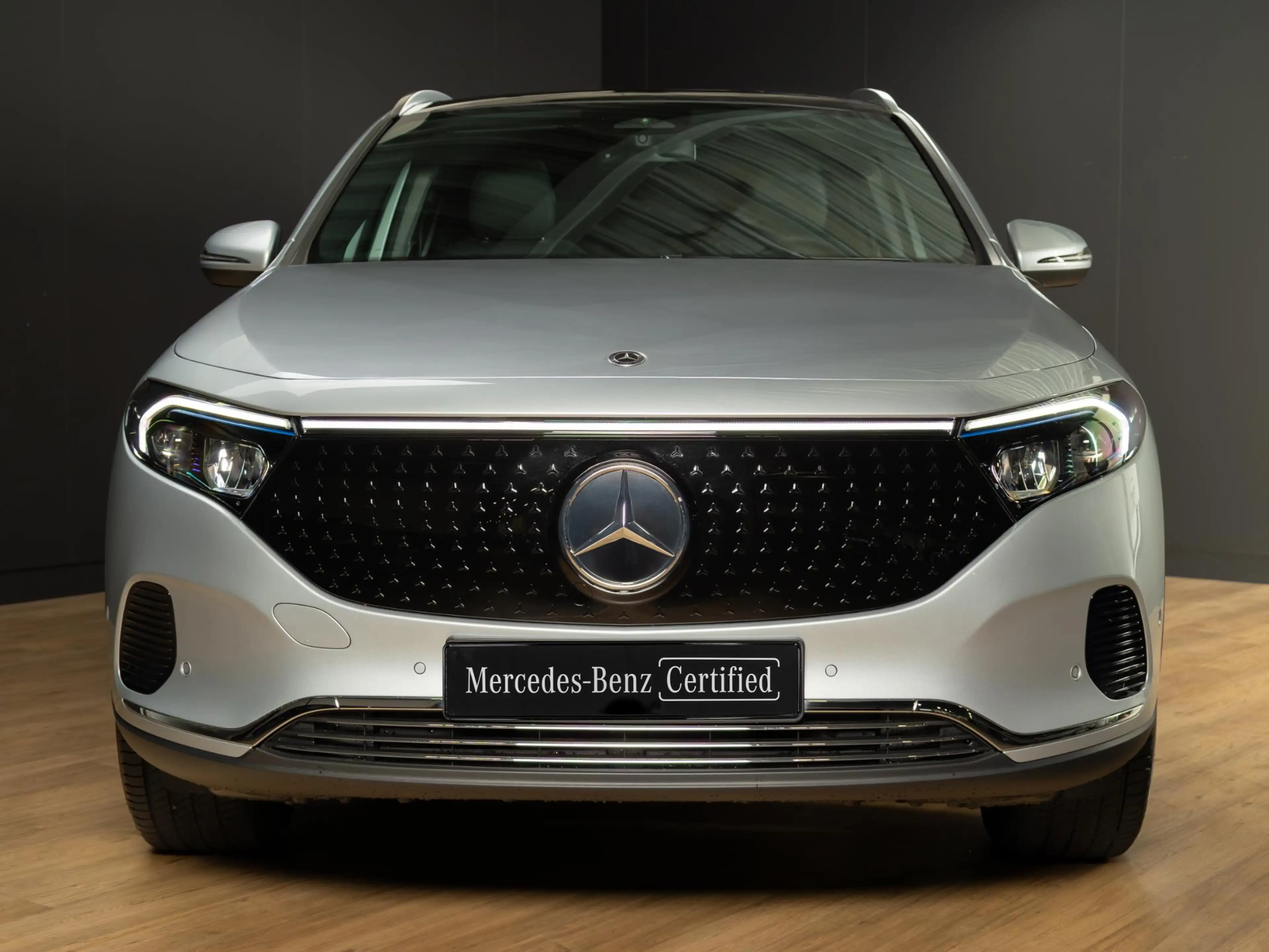 Mercedes-Benz EQA 250 250+ Business Solution Luxury 71 kWh Panorama dak — photo 5