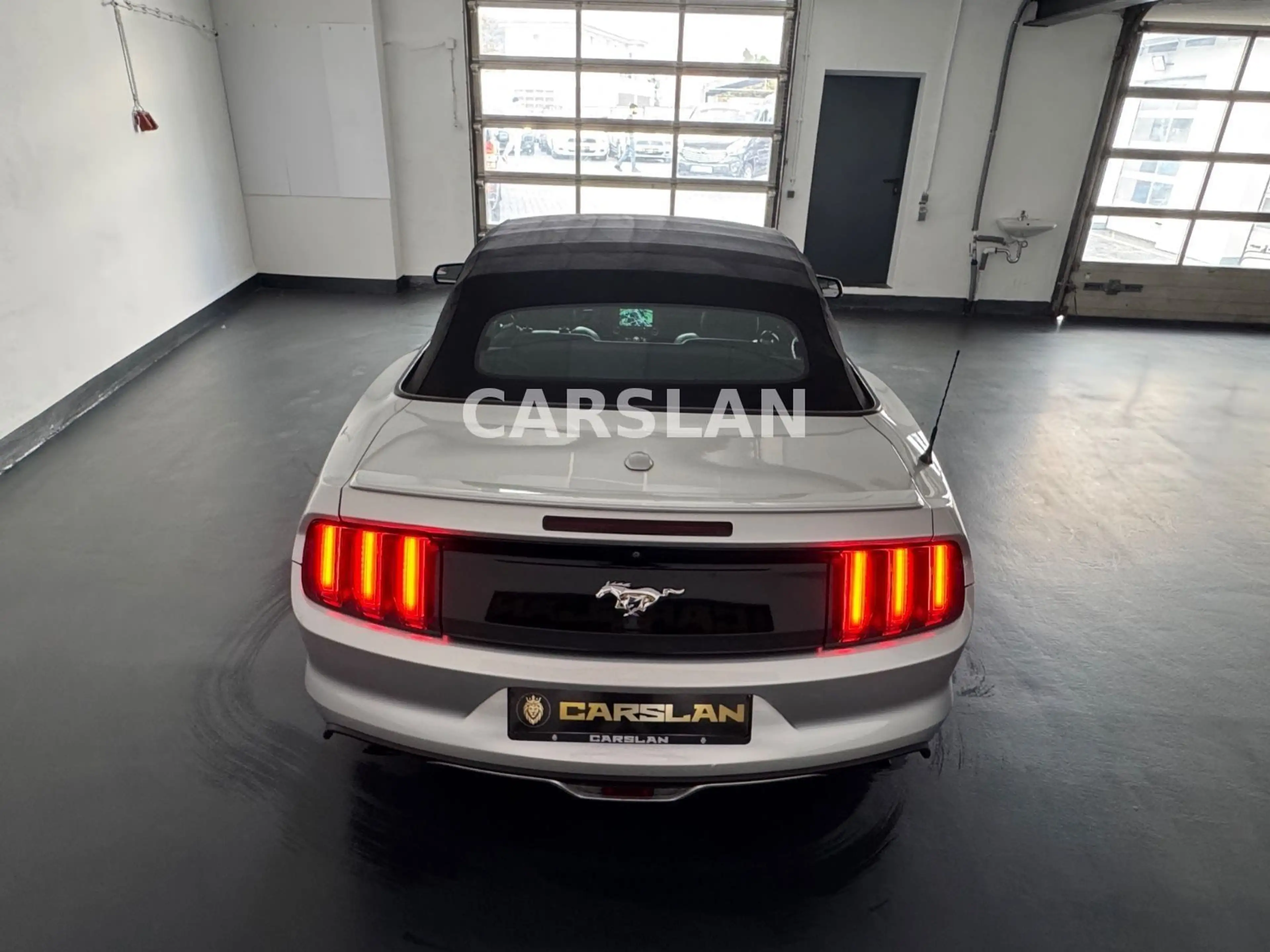 Ford Mustang 2.3 CABRIO LED+NAVI+LEDER+R.KAM+SBL+SHZ — photo 14