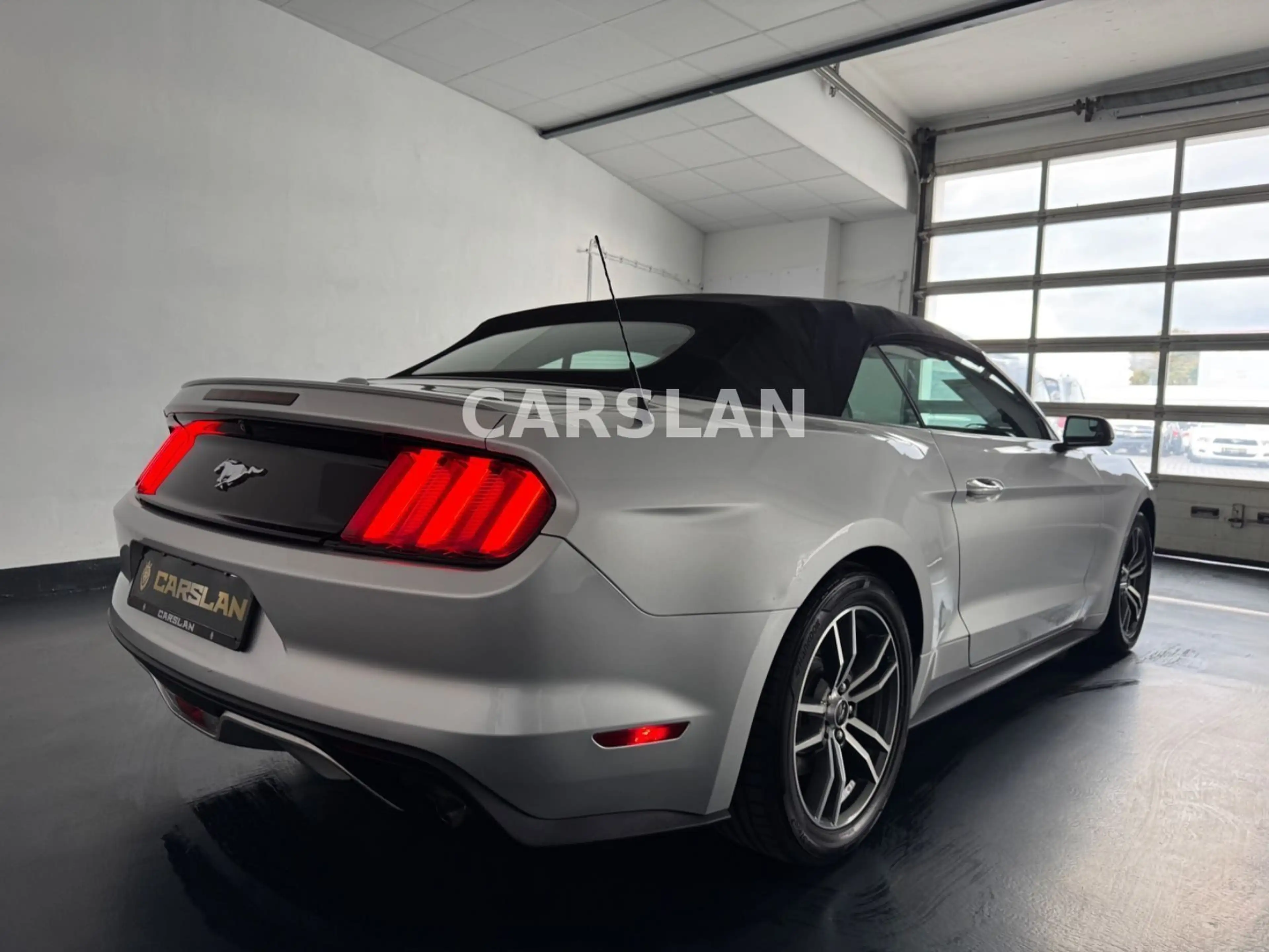 Ford Mustang 2.3 CABRIO LED+NAVI+LEDER+R.KAM+SBL+SHZ — photo 15