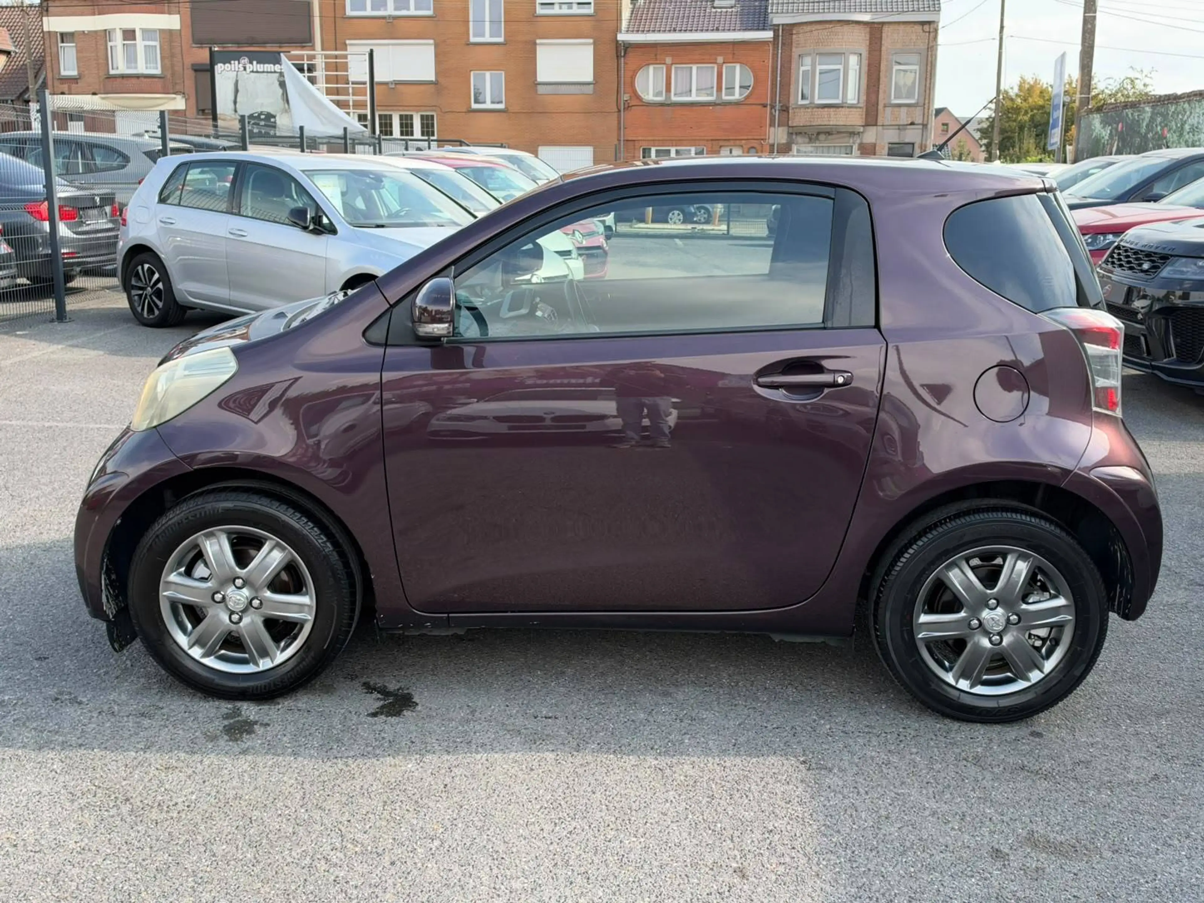 Toyota iQ iQ 1.0i VVT-i / AUTOMATIQUE / CLIM / PDC / LEZ OK !! — photo 9