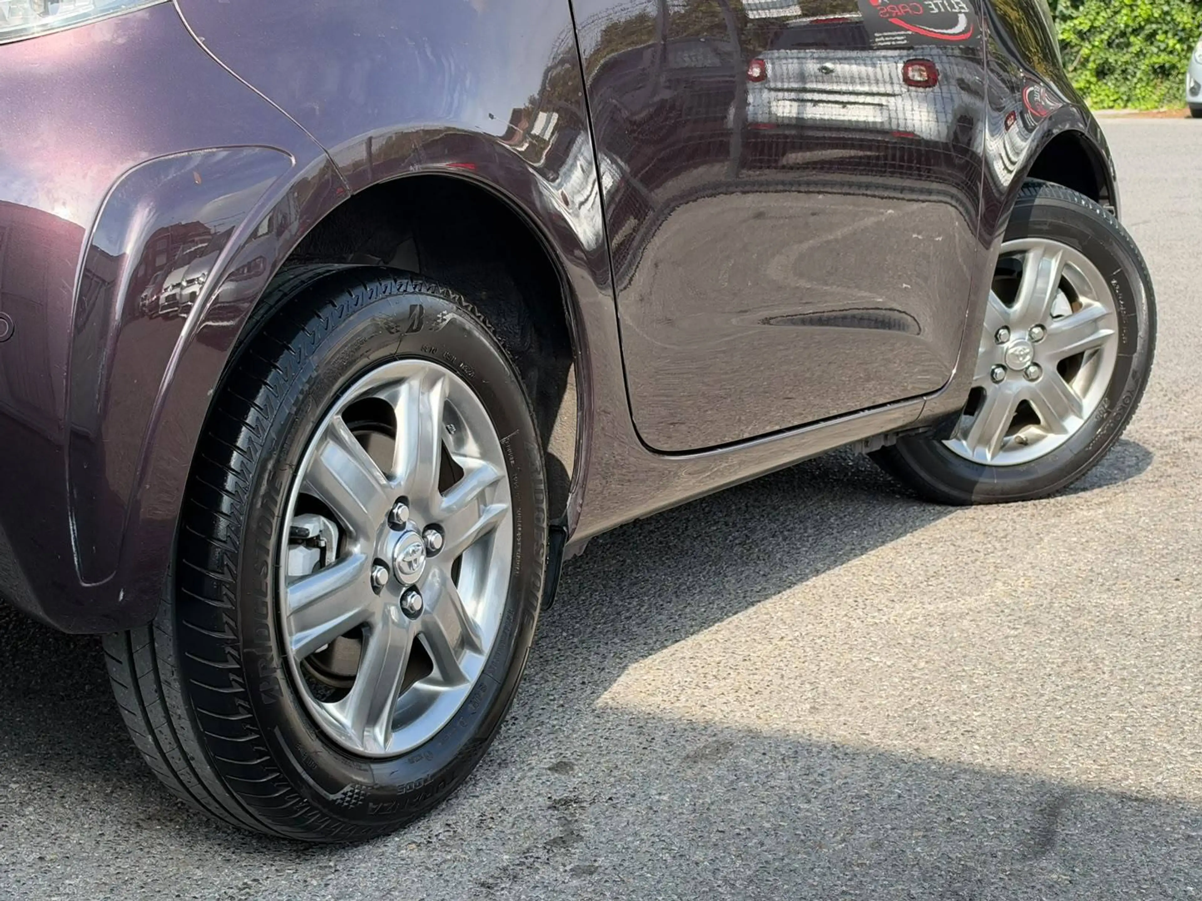 Toyota iQ iQ 1.0i VVT-i / AUTOMATIQUE / CLIM / PDC / LEZ OK !! — photo 6